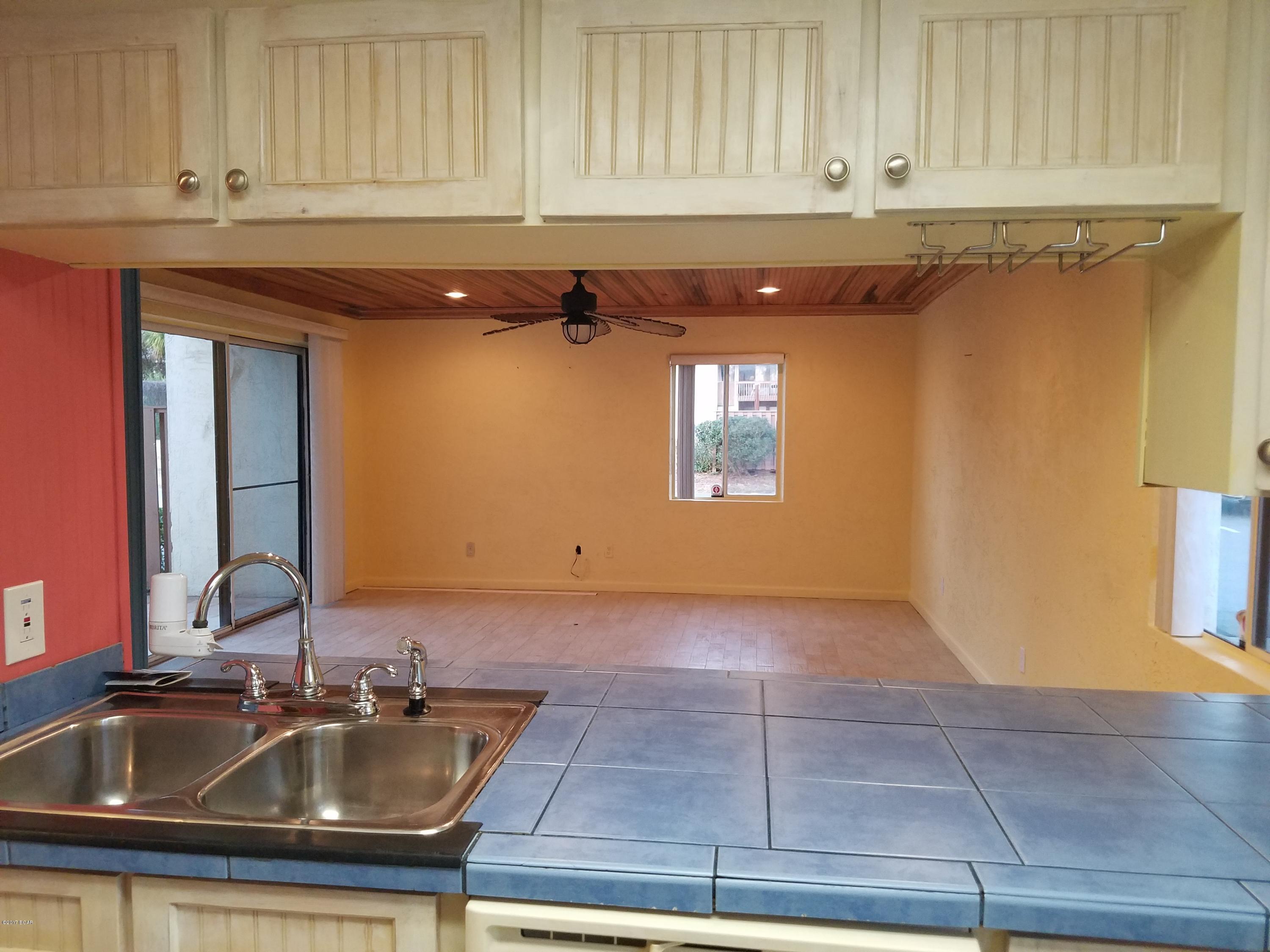 Palisades Condo Ph 1 - Residential Lease