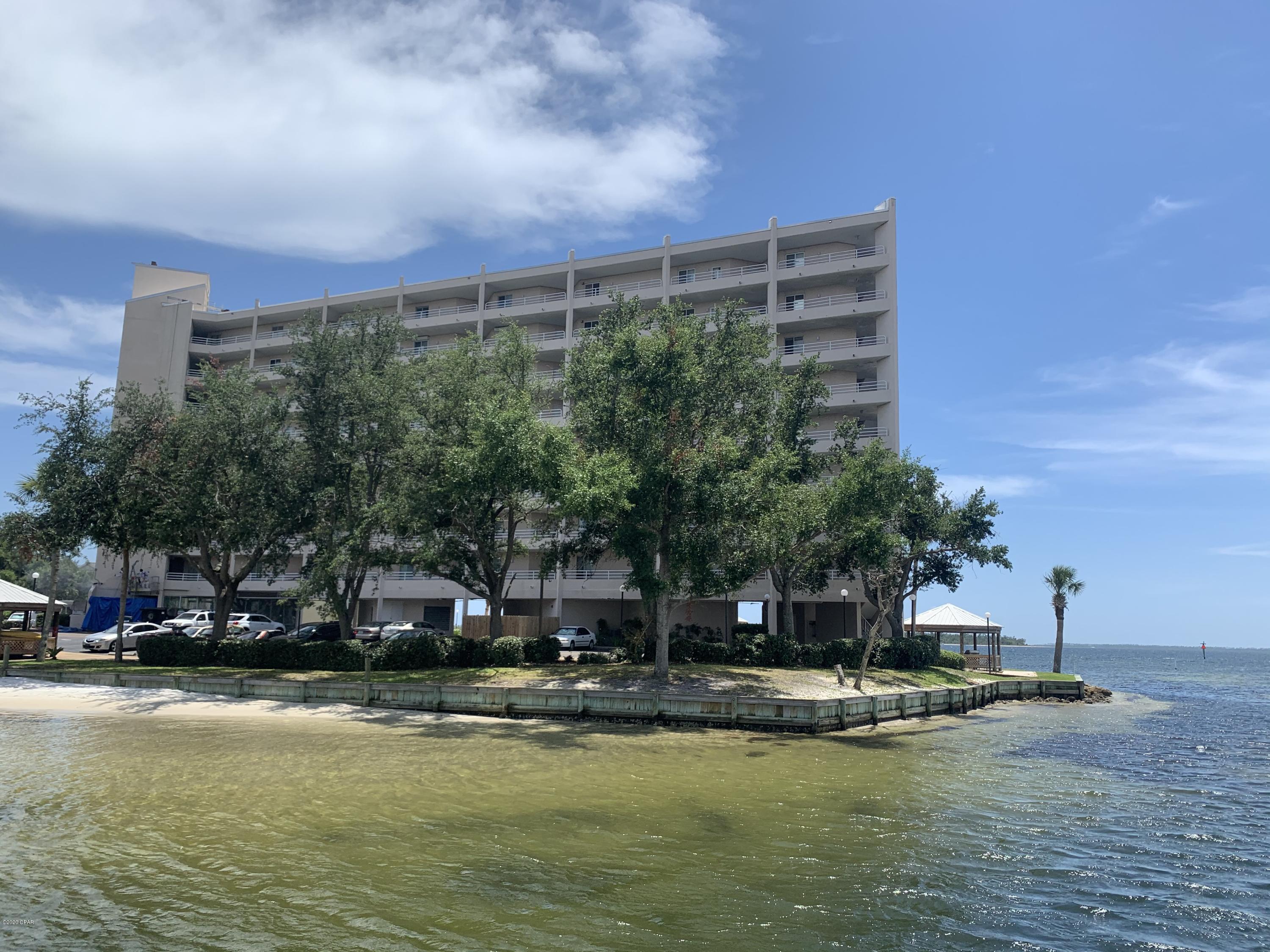 Third Floor Bay Front Cove Harbor Condo. One bedroom condo with views! 

Water, Sewer, Trash, Basic Cable included in rent. Tenant pays electric. 

Community pool, boat dock, beach and awn areas. Stack-able washer and dryer. 

Sorry no pets. Elevator in complex. One assigned parking space, additional first come first severed spots.



** PRICE is adjusted to accommodate repairs to still be made post hurricane. Repairs are set for end of year. Walls/ceilings need work. Rent will increase to $1500 when all repairs have been completed.
