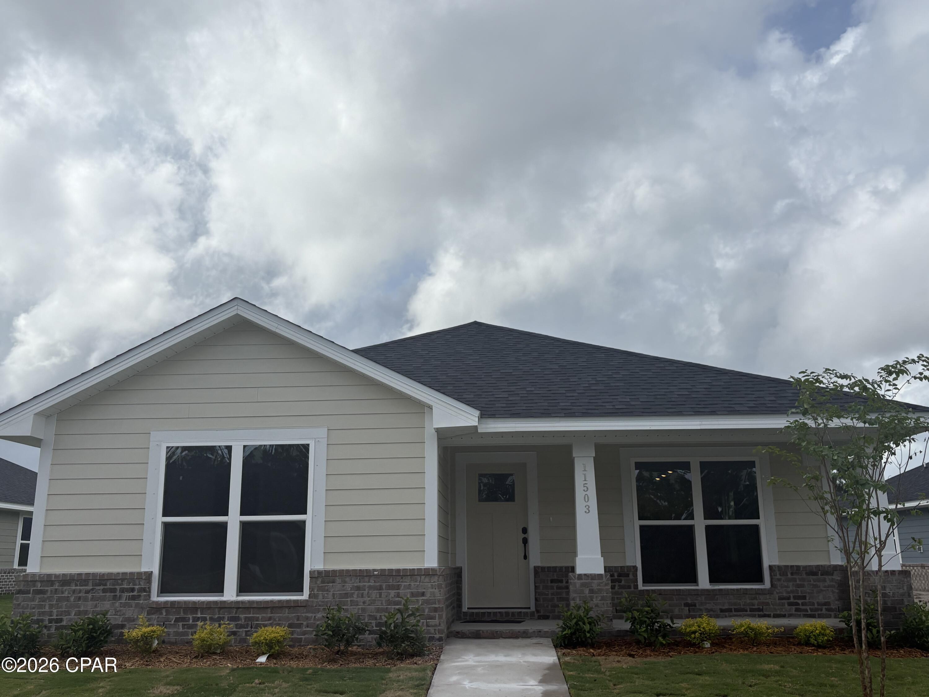 LIMITED OFFER: Get a tiered rate: 2.99% (Year 1), 3.99% (Year 2), then 4.99% fixed for life. PLUS MOVE IN PACKAGE & COVERING CLOSING COST WITH PREFFERED LENDER. Come Experience The Difference with Adams Homes in this versatile family floorplan. Includes granite countertops, CoreTec Pro Plus flooring, a sprinkler system, and a rear-load two car garage. Enjoy Florida's great outdoors by calling this peaceful waterfront community home. From kayaking and fishing, to boating East Bay can accommodate it all. With beautiful intracoastal views this community is just 20 minutes from Tyndall AFB, 37 minutes to Mexico Beach, or a short boat ride to Shell Island.
