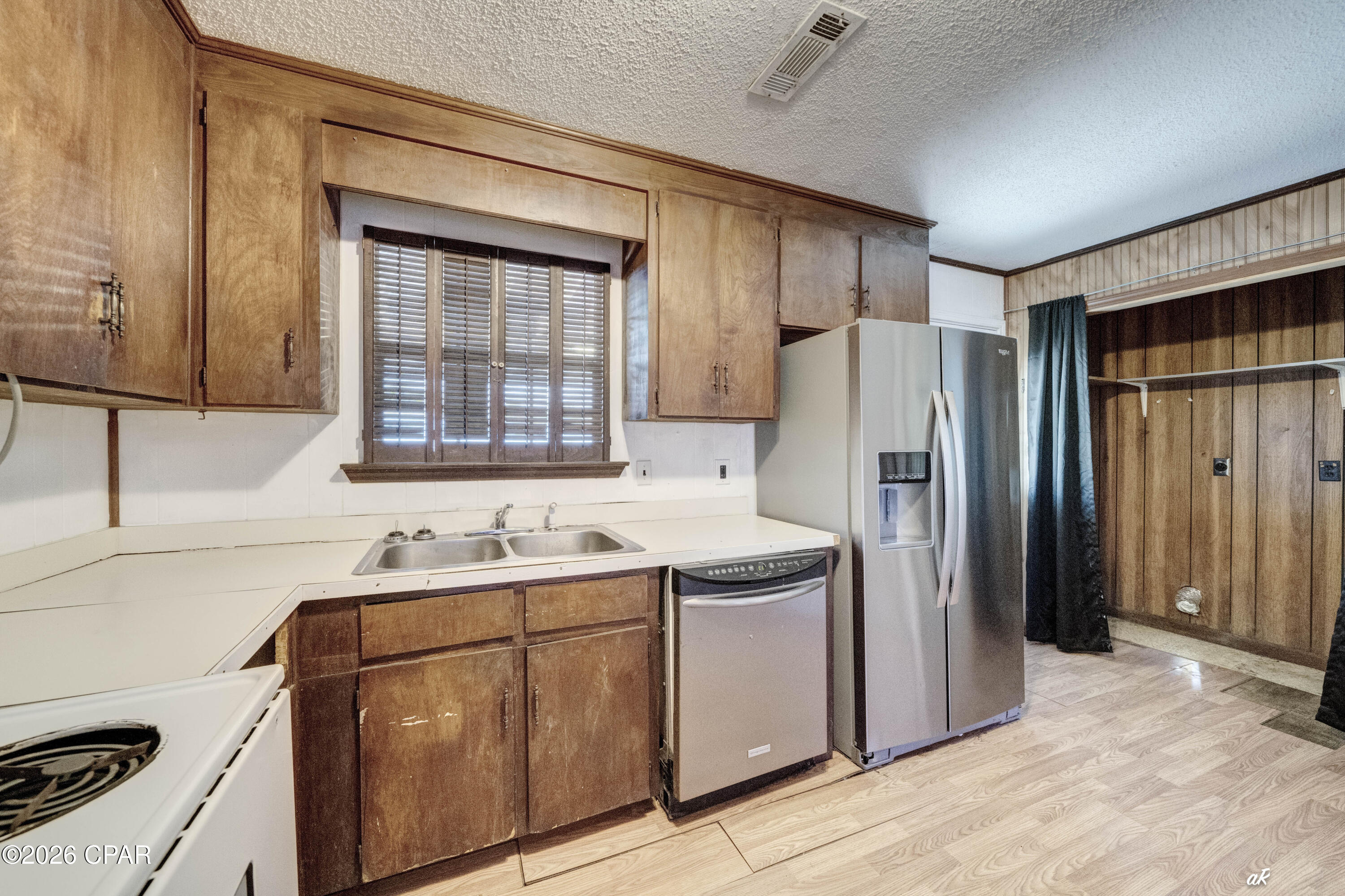 Bayside Park Unit 1 - Residential Lease