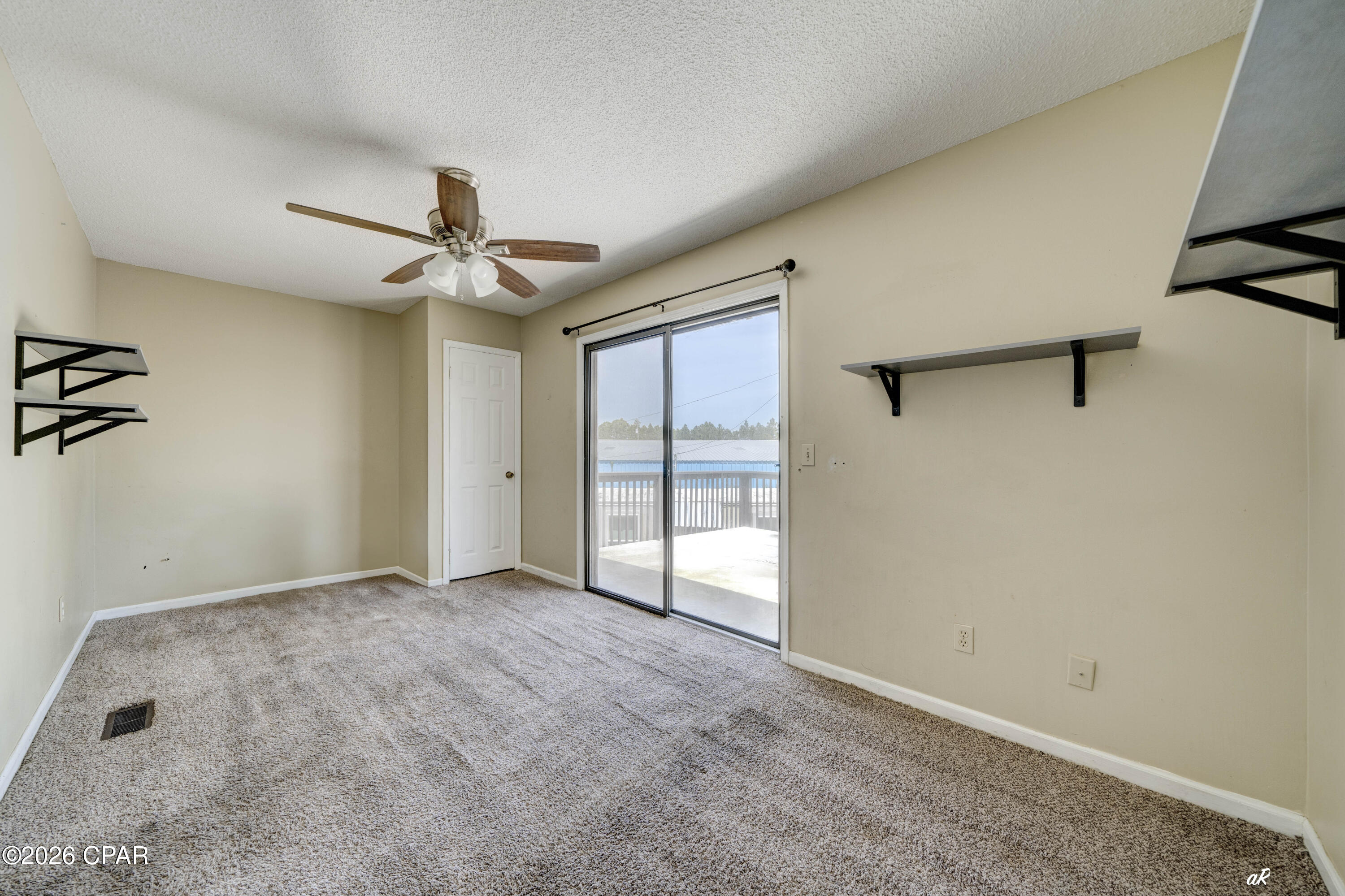 Bayside Park Unit 1 - Residential Lease