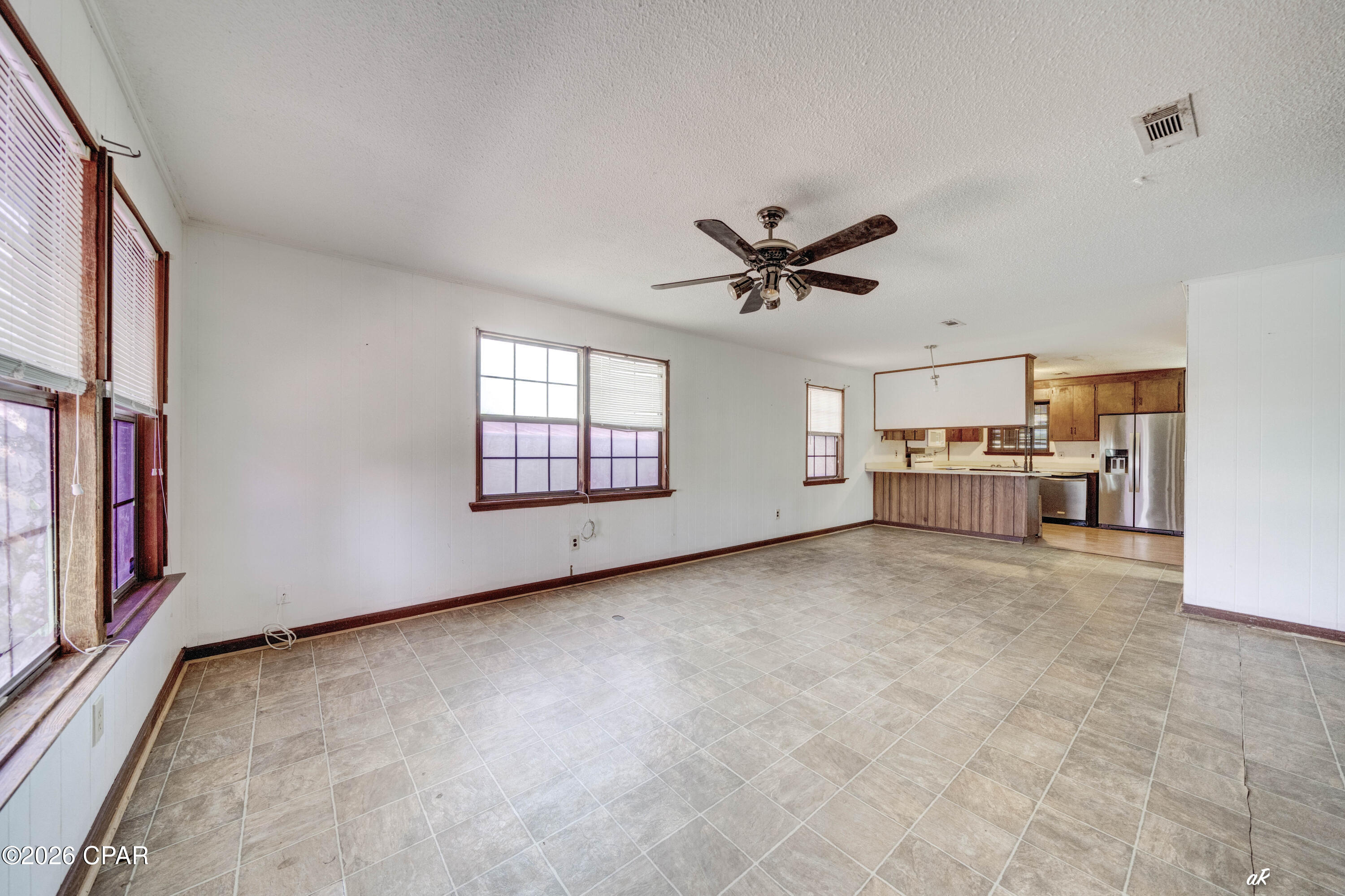 Bayside Park Unit 1 - Residential Lease