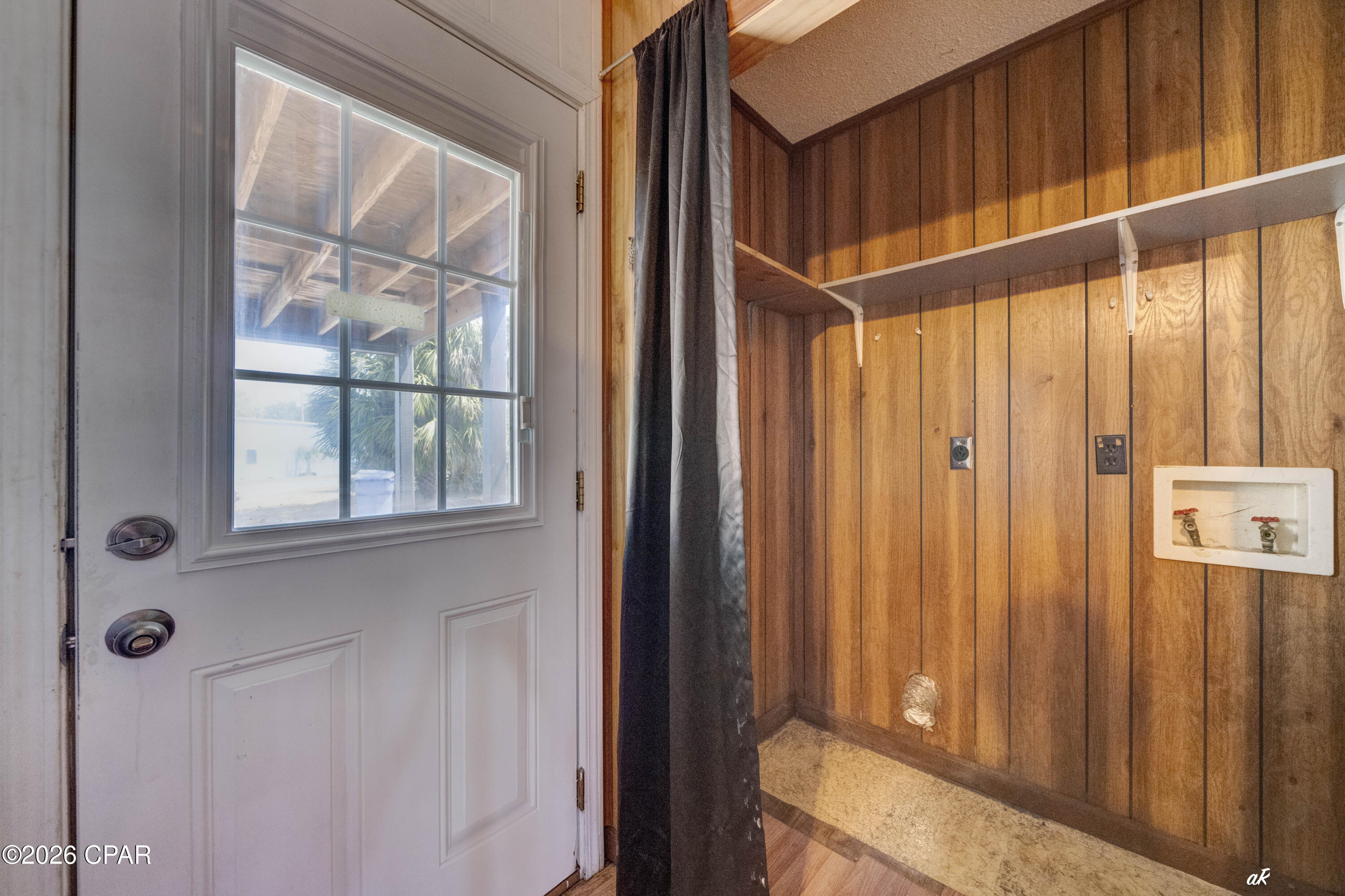 Bayside Park Unit 1 - Residential Lease