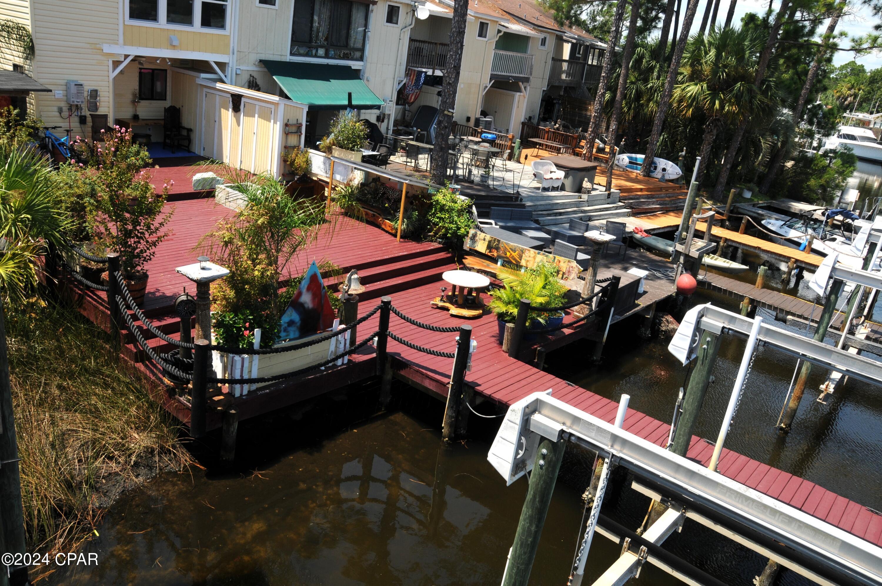 Harbour Towne - Residential