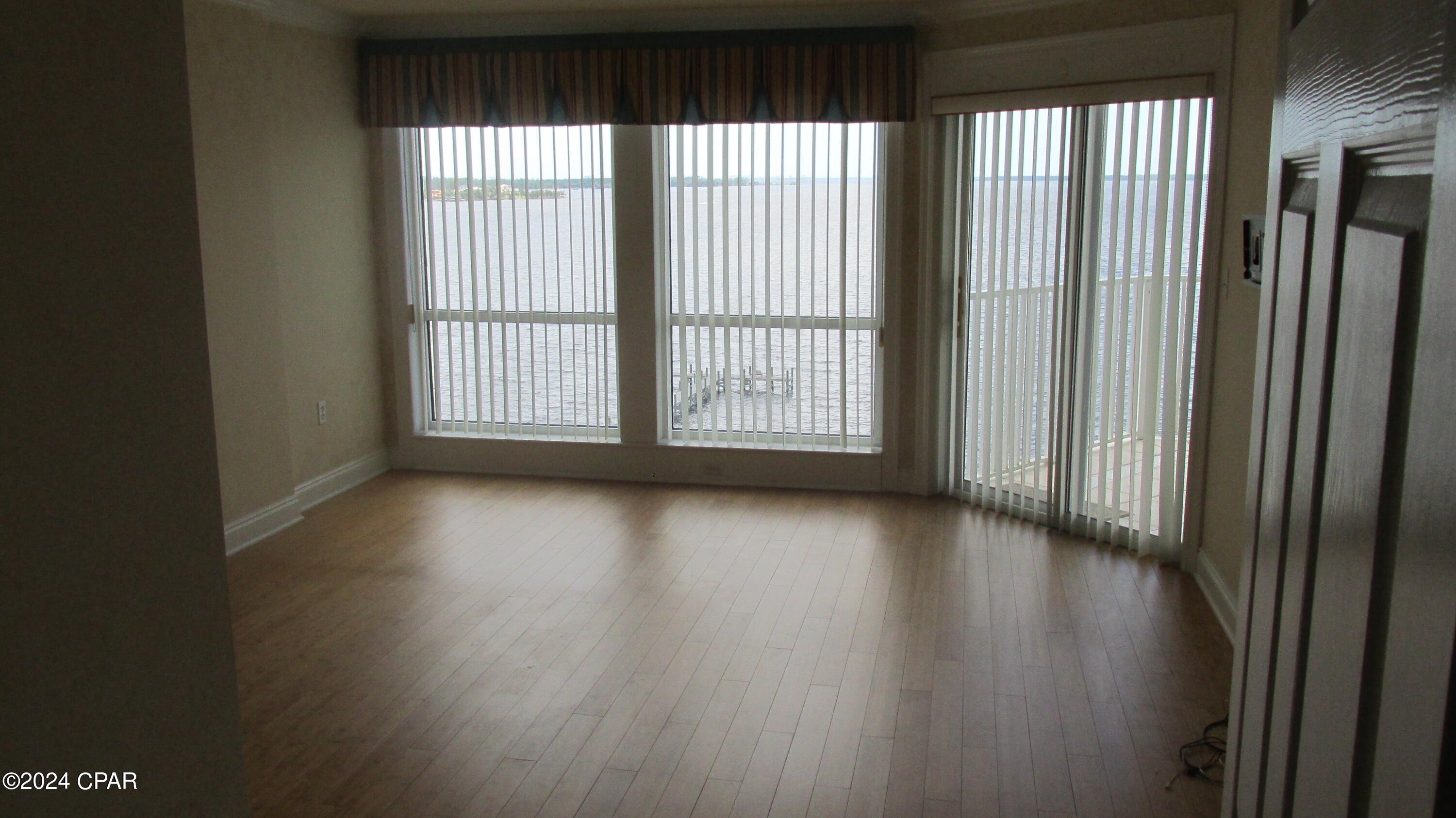 Marina Bay Condo - Residential Lease