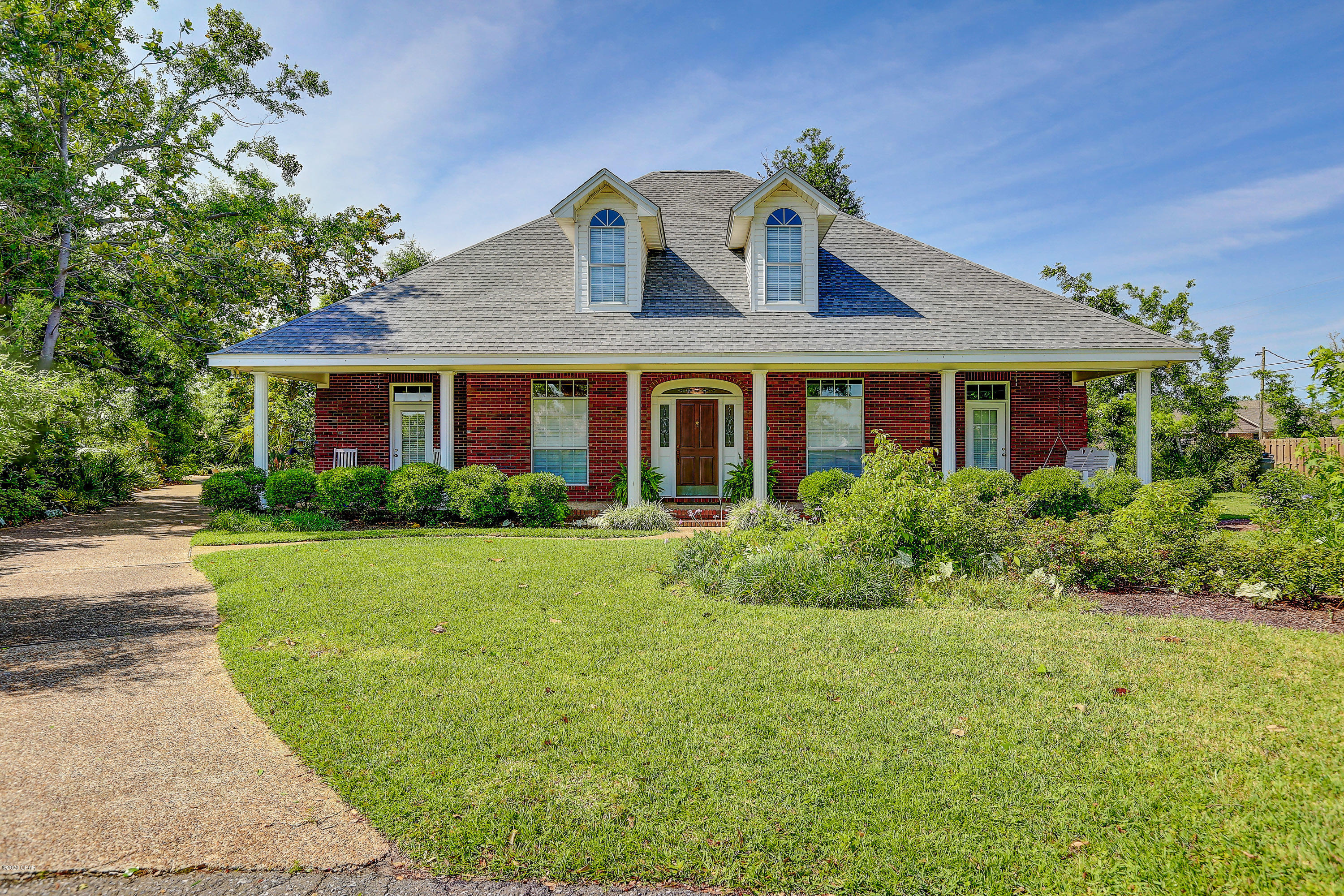 Country Club Harbour Estates - Residential