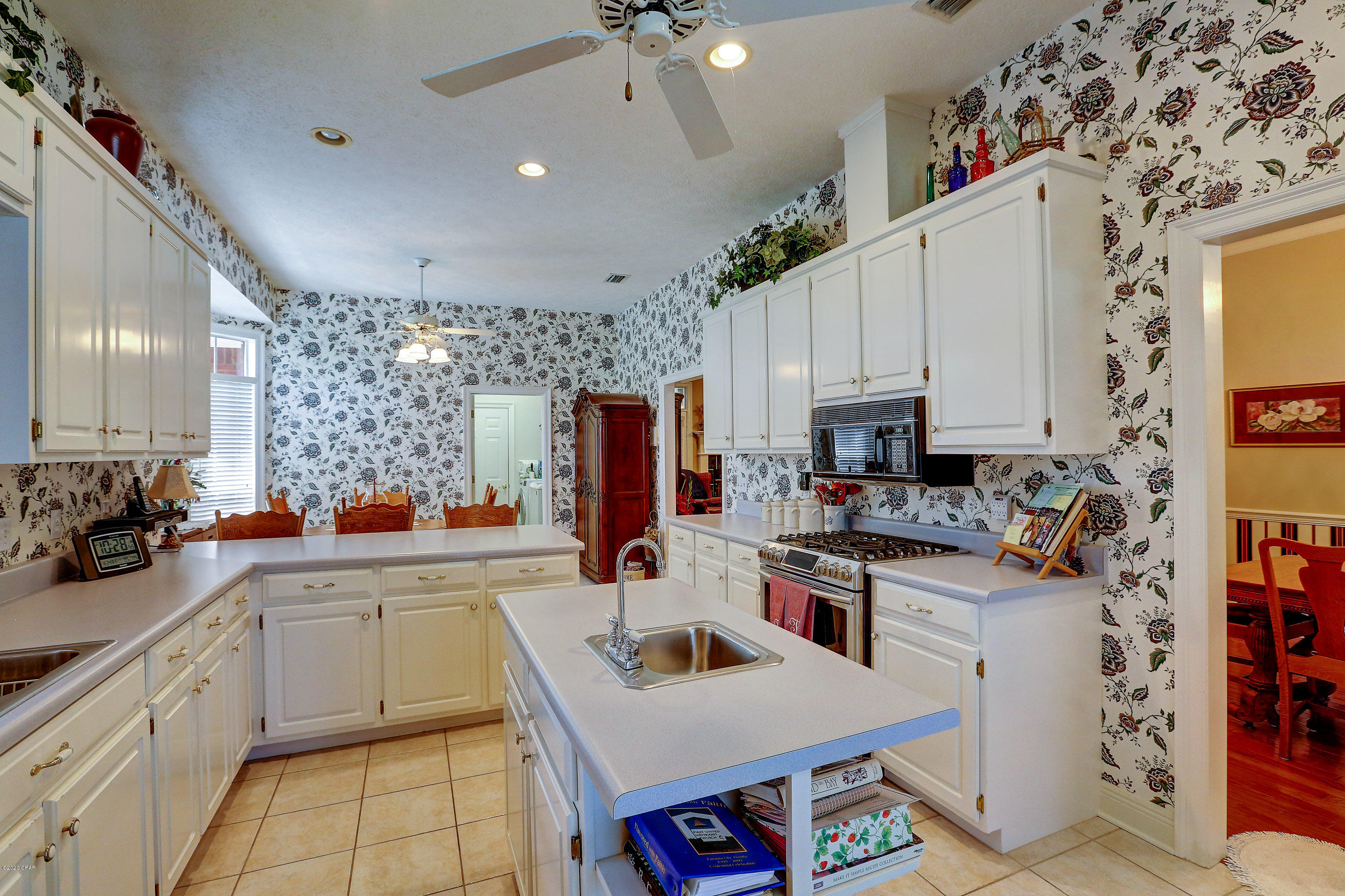 Country Club Harbour Estates - Residential
