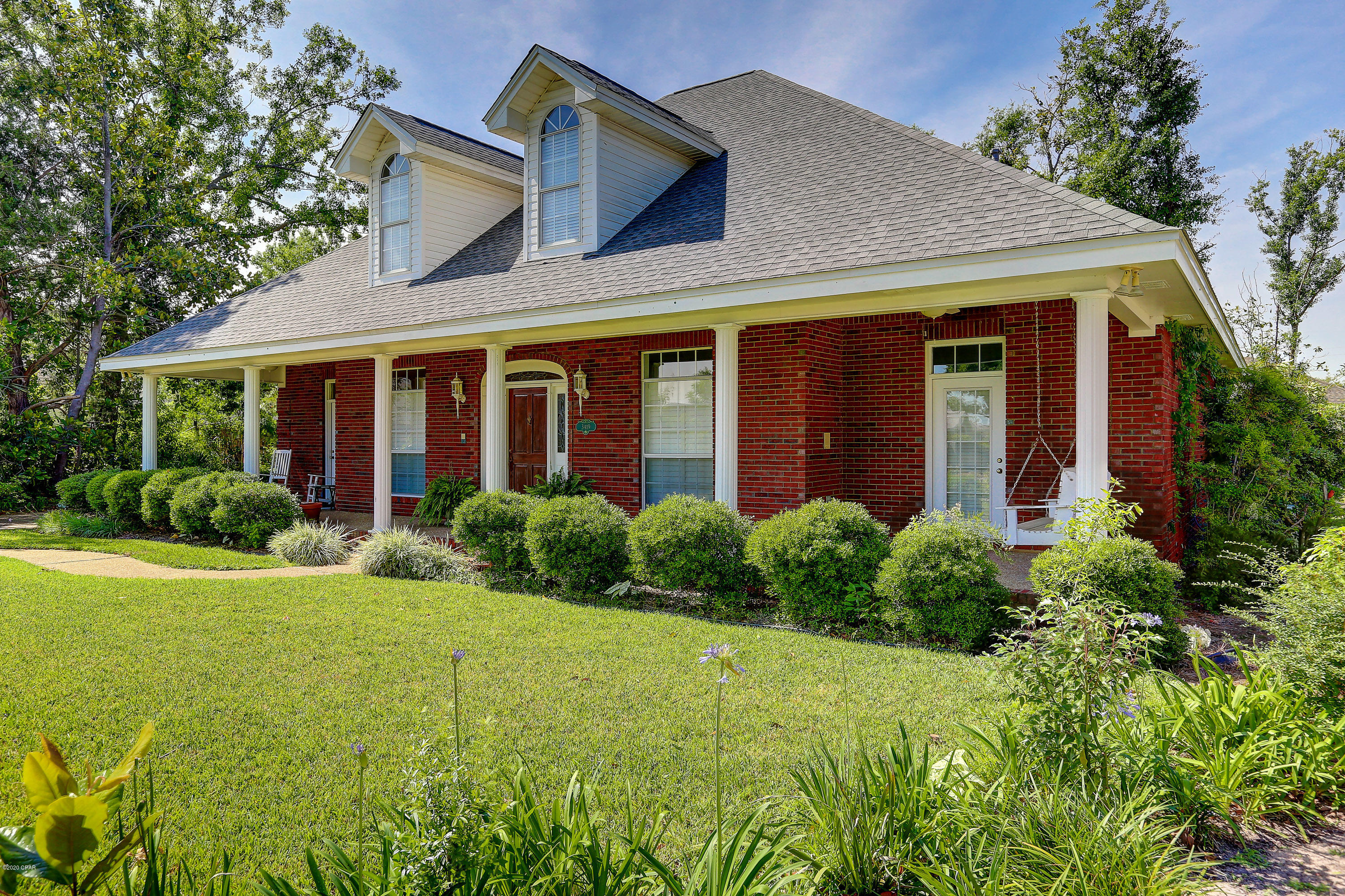 Country Club Harbour Estates - Residential