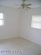 THIS THREE BEDROOM TWO BATH RENTAL HOME HAS AN OPEN FLOOR PLAN. KITCHEN, DINING, AND LIVING ROOM ARE SPACIOUS AND OPEN.LARGE DEN IS ON THE BACK OF THE HOME. TILE FLOORS AND LOTS OF CEILING FANS. THE GREAT ROOM ON THE BACK WITH LOTS OF WINDOWS AND OPENS TO THE FENCED BACKYARD.