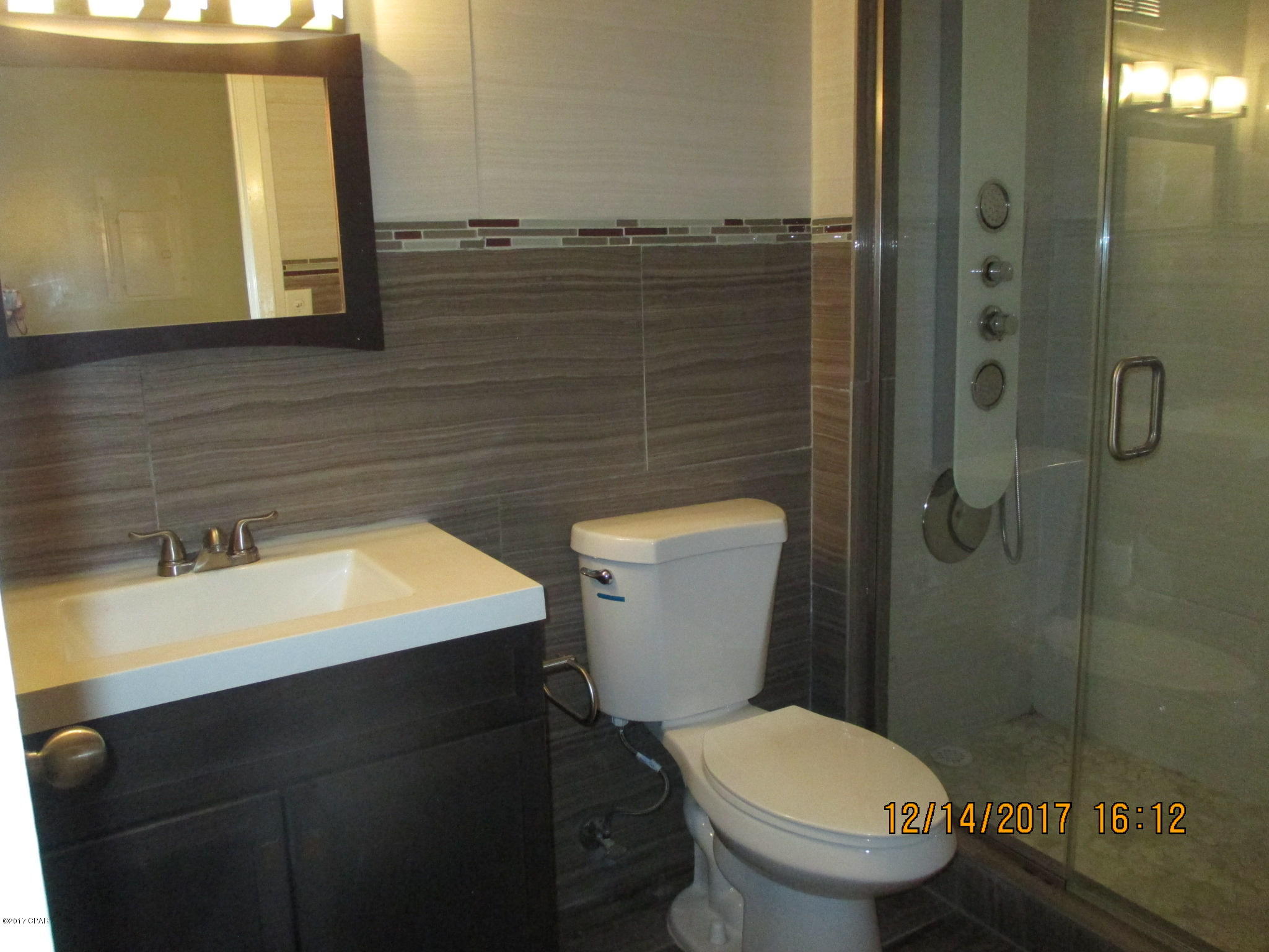 Bay Club Condo Ph 1 - Residential Lease