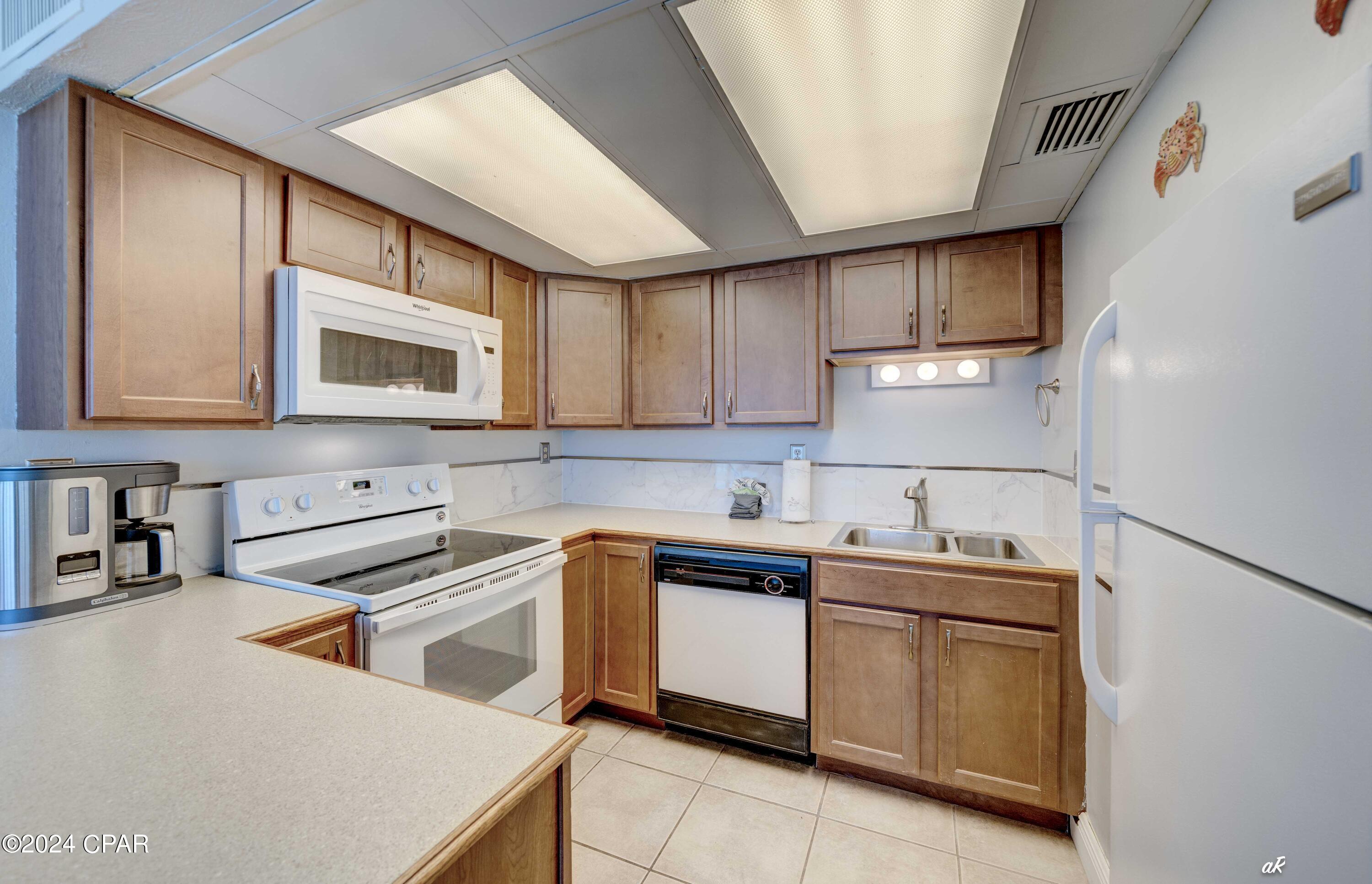 Sunbird Condo - Residential
