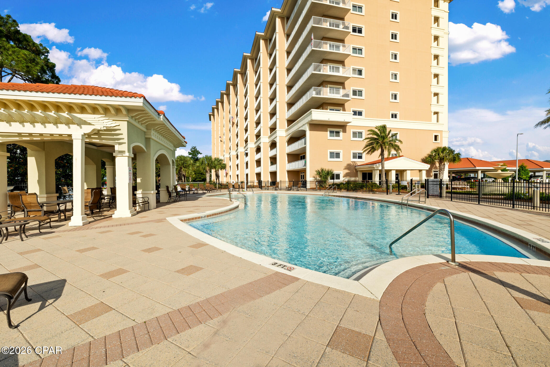 Magnolia Bay Club - Residential