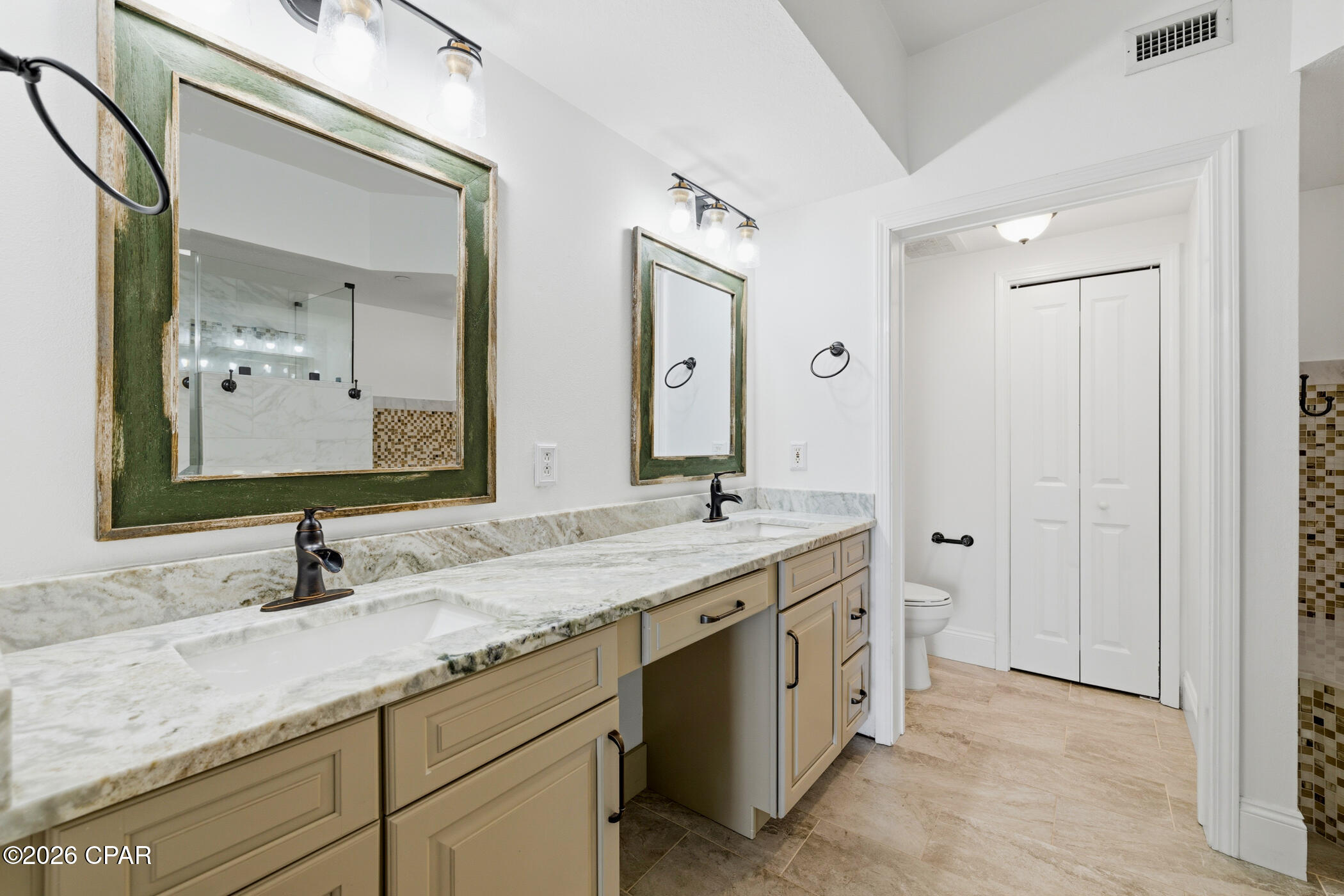 Magnolia Bay Club - Residential