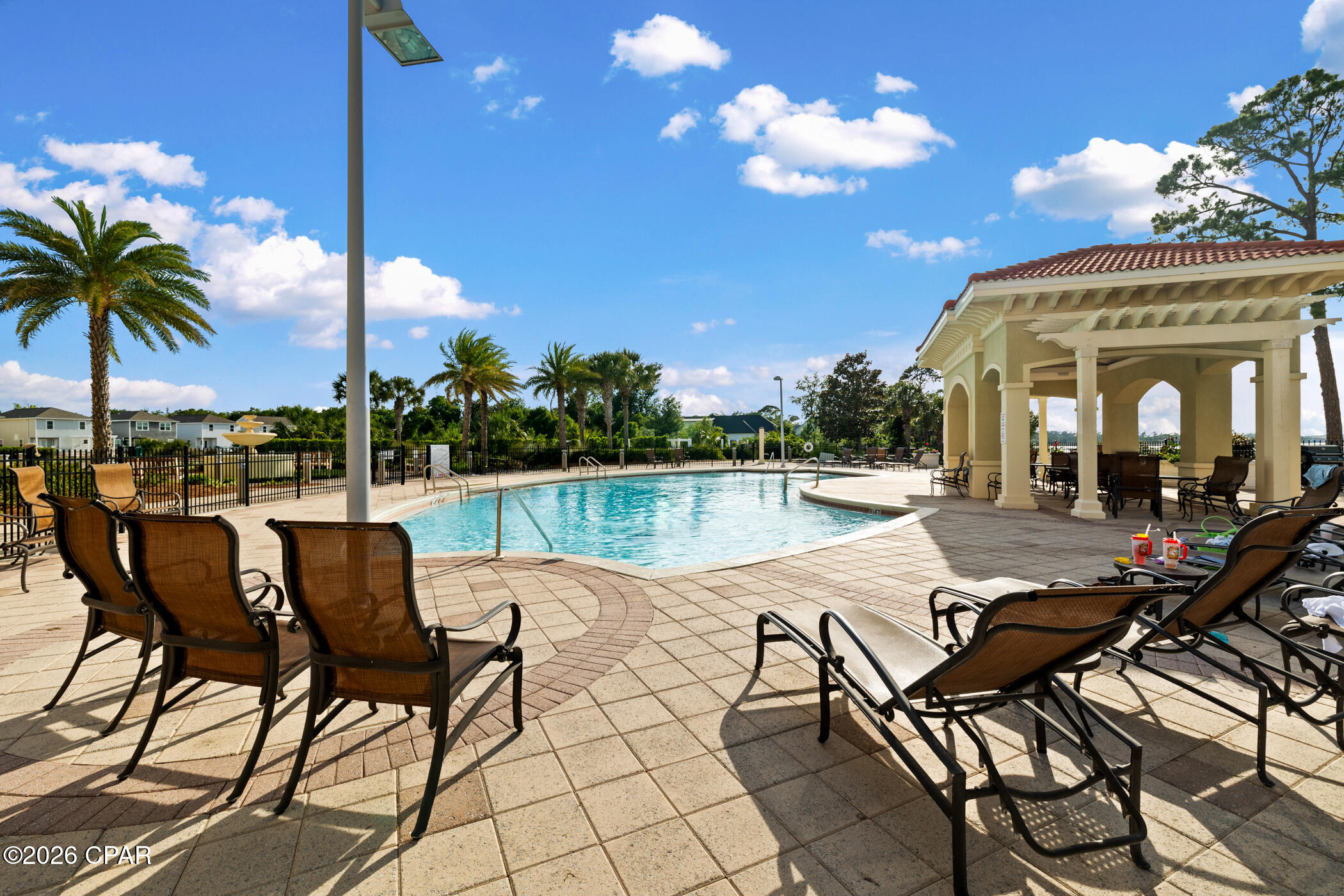 Magnolia Bay Club - Residential