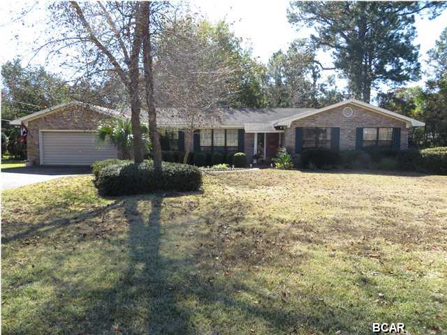 Great home in Forest Park. Large fenced in yard, all brick, Remodeled, new flooring , some appliances and looks new. Convenient to Hospitals and shopping centers. Move in ready.