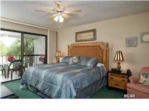 Edgewater Golf Villas V-B - Residential