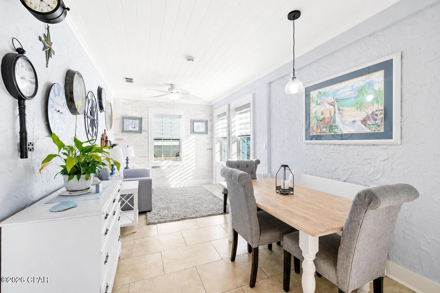 Laguna Beach Estates 7th Add - Residential