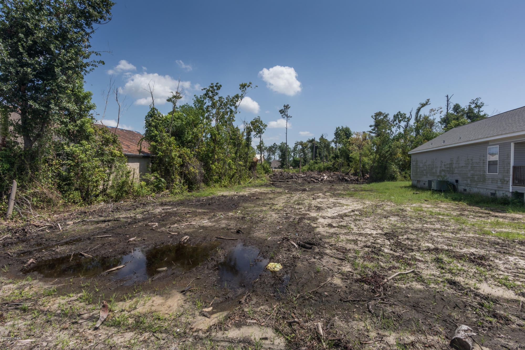 Great buildable lot in established neighborhood with sidewalks in Callaway.