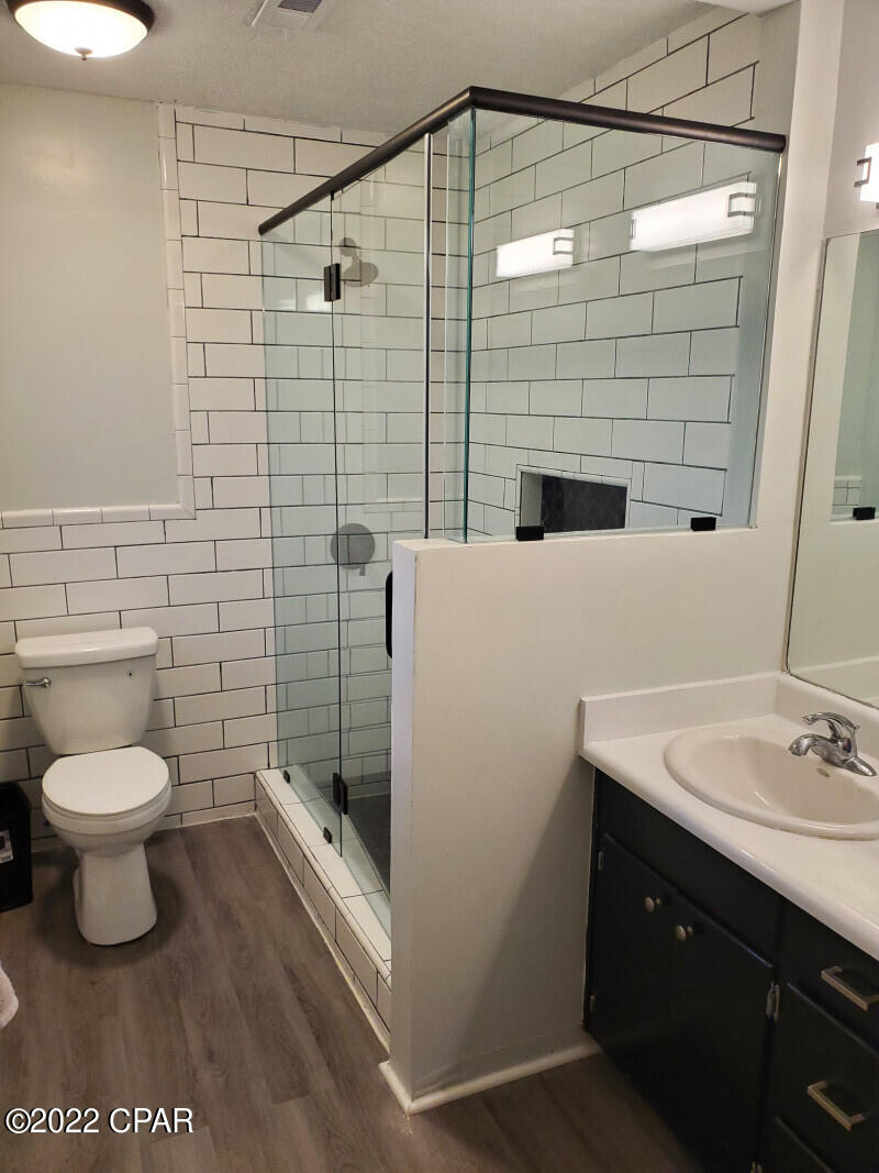 Baywood Shores Est Unit 8 - Residential