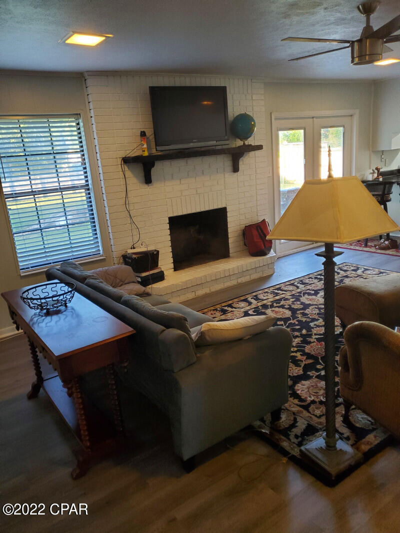 Baywood Shores Est Unit 8 - Residential
