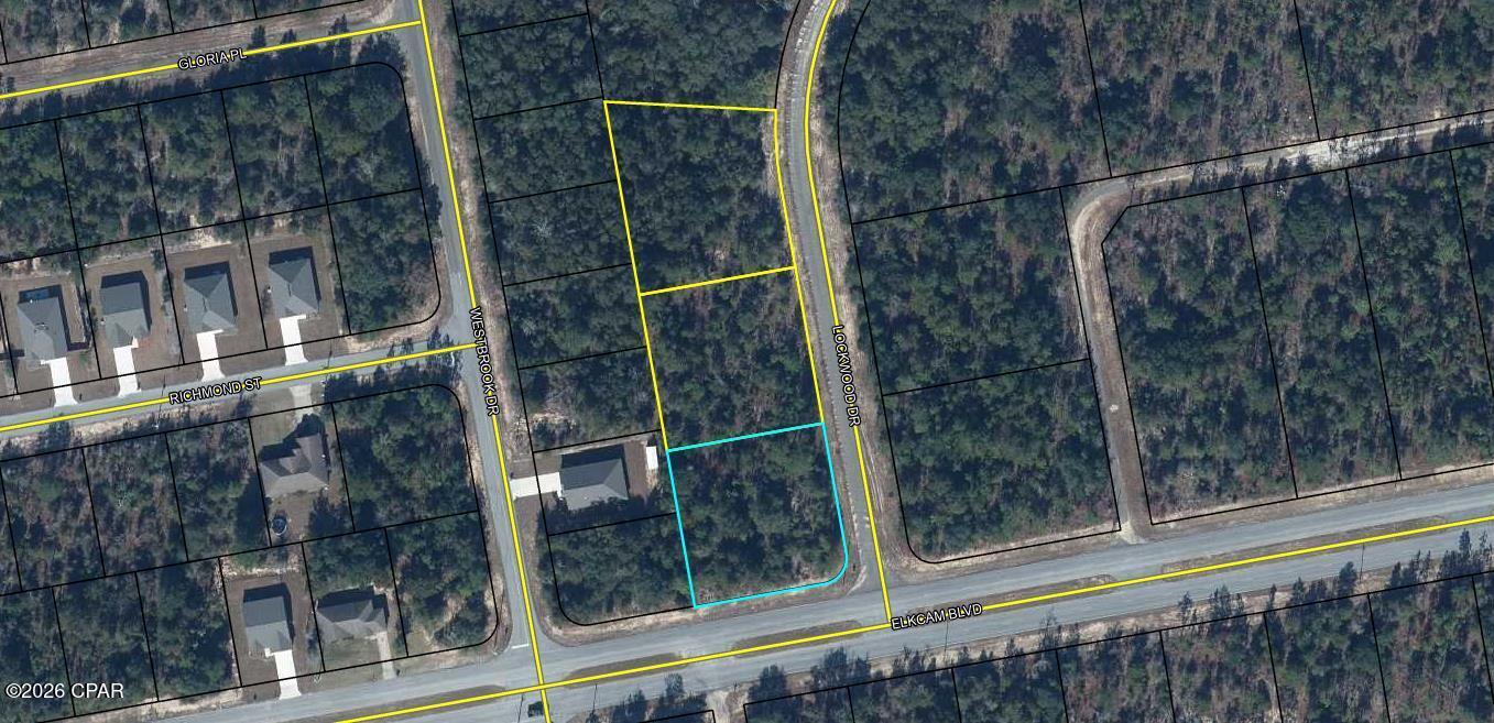 A great opportunity for a group of doctors to have their own building. Three contiguous Sunny Hills lots with a land use designation as Hospital or Medical in the Sunny Hill Master Plan.   Combined 2025 taxes on all three lots is $378.21 which includes $30.57 of Annual MSBU assessments. 
One corner lot and 2 other contiguous interior lots. Lots are located in 'Downtown Sunny Hills' per the Master Plan, located near the intersection of Deltona Blvd. and Elkcam Blvd. Near other medical properties and a 17.46 acer site designated as a hospital when Sunny Hills reaches a population that would require one to be constructed. Public water and electricity are nearby but not at lot. With close to 25,000 platted lots, Sunny Hills will someday be a municipality of 60,000 residents.  All 3 lots must be purchased and closed simultaneously. Near Sunny Hills public golf course, Wilder Park and many lakes and boat ramps and beautiful Boat Lake swim park and beach. Subject to Sunny Hills Unit Six deed restrictions of record.