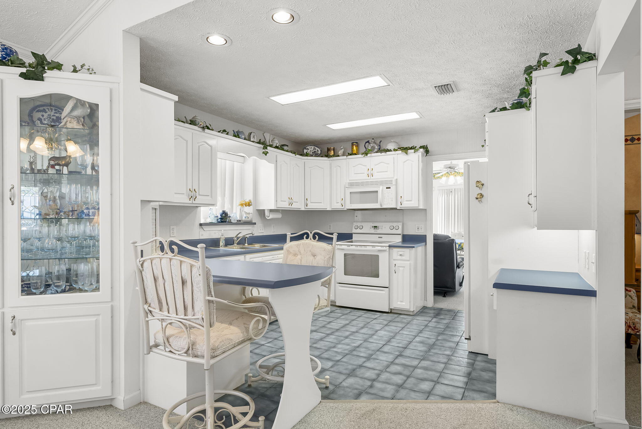 Venture Out Travel Trail - Residential