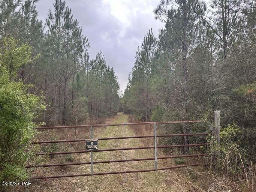 [No Recorded Subdiv] - Land