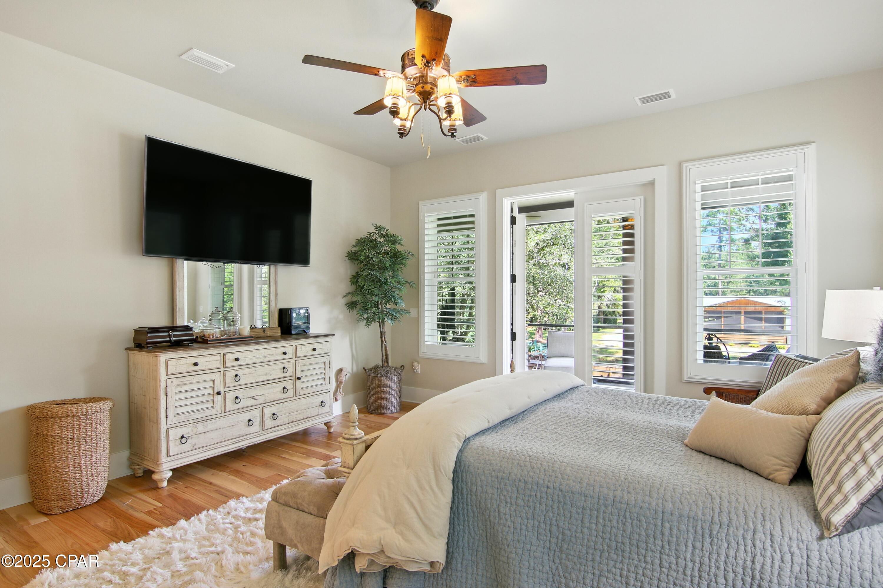 Twin Oaks 1st Add - Residential