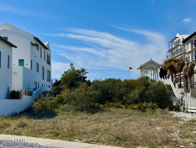 Carillon Beach - Land