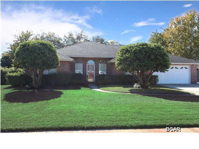 YOU HAVE TO SEE THIS HOUSE BEFORE YOU MAKE UP YOUR MINDS!!!___This is a perfect family home for all the right reasons.___3B/2Ba Split plan for parental privacy!!! :-)___Master Suite features a large bedroom and very spacious master bath. Separate His and Hers vanities; separate walk-in shower with glass enclosure; large jetted tub with platform surround. Did we mention the Granite tops and all tile floors?? Monster walk-in closet!!!___The kids rooms on the other end of the home with a large hall bath. Walk-in closets in each bedroom.___ Separate Dining Room with beautiful chandelier.___ A large Gorgeous kitchen with Granite counters, Classic white cabinets and appliances overlooks the Large family room, which features a wood-burning fireplace with flanking windows; and also overlooks