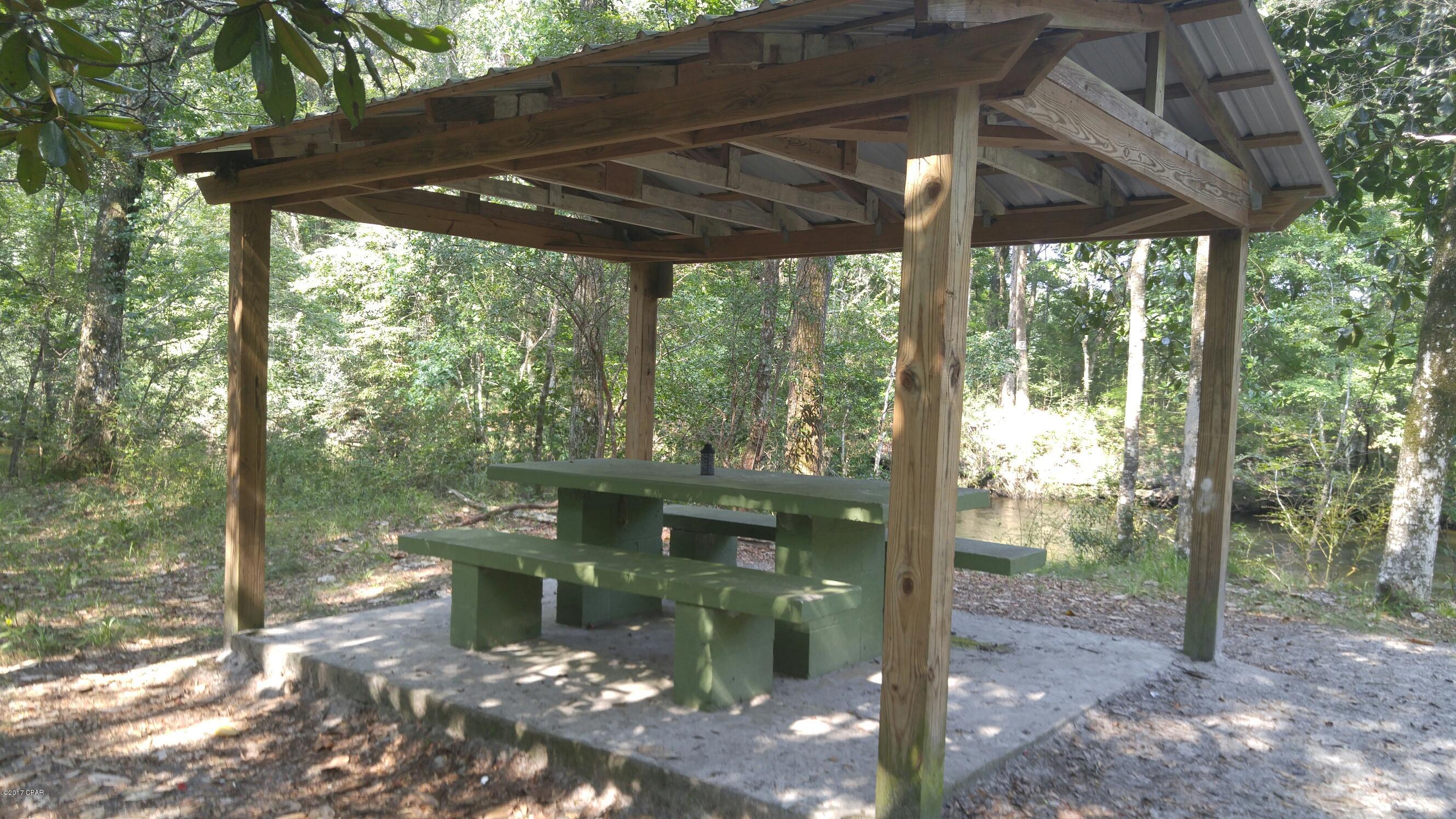 Econfina Estates Unrecord. - Land