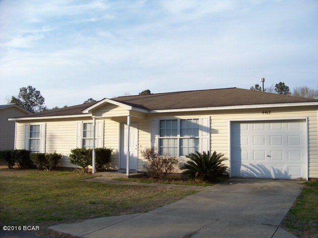 Move in Ready, just in time for Spring! Updated 3 bedroom, 2 bath home, convenient to shopping, schools and hospital. Located in the City Limits of Marianna, on a short,private street. Features: lots of new cabinets, kitchen pantry, storage closet, spacious laundry room, one car garage with automatic opener, and a fenced in yard! Perfect as a starter home, retirement property, or smaller vacation home to escape the snow!! Shown by appointment, should qualify for all types of financing. (NOTE: Free standing cabinet, washer, and dryer are not included)