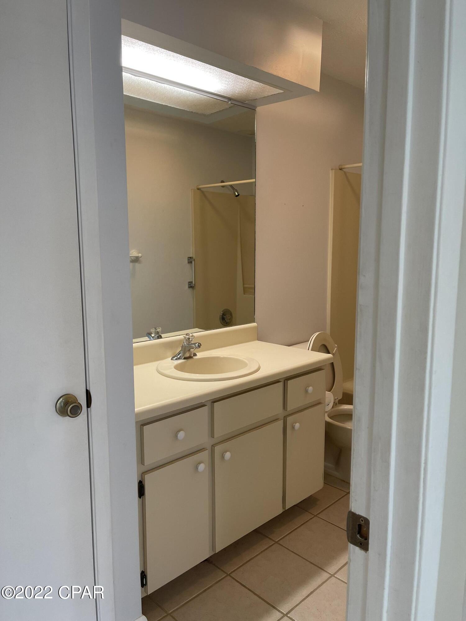 Shade Tree Condo Ph II - Residential
