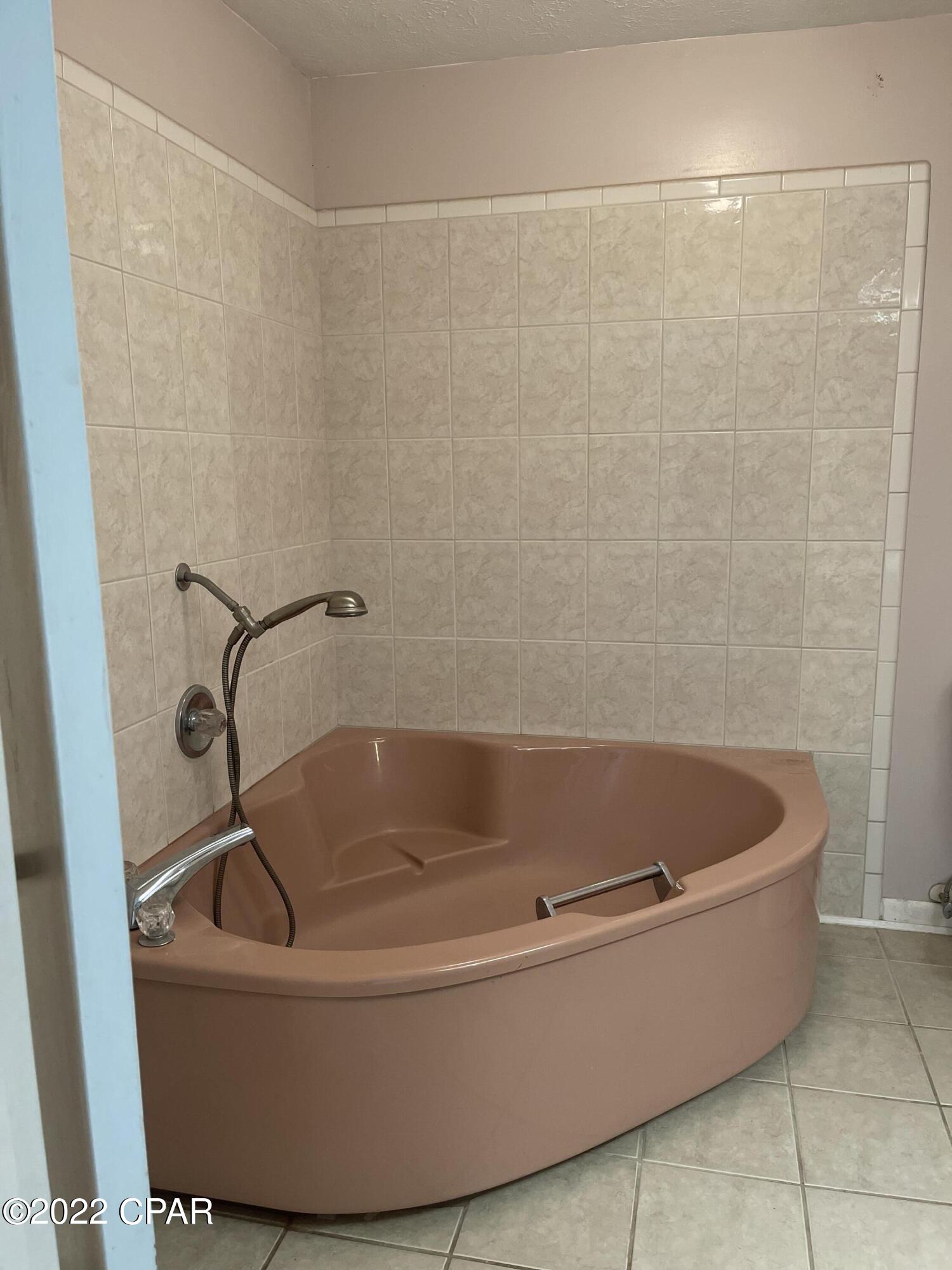 Shade Tree Condo Ph II - Residential