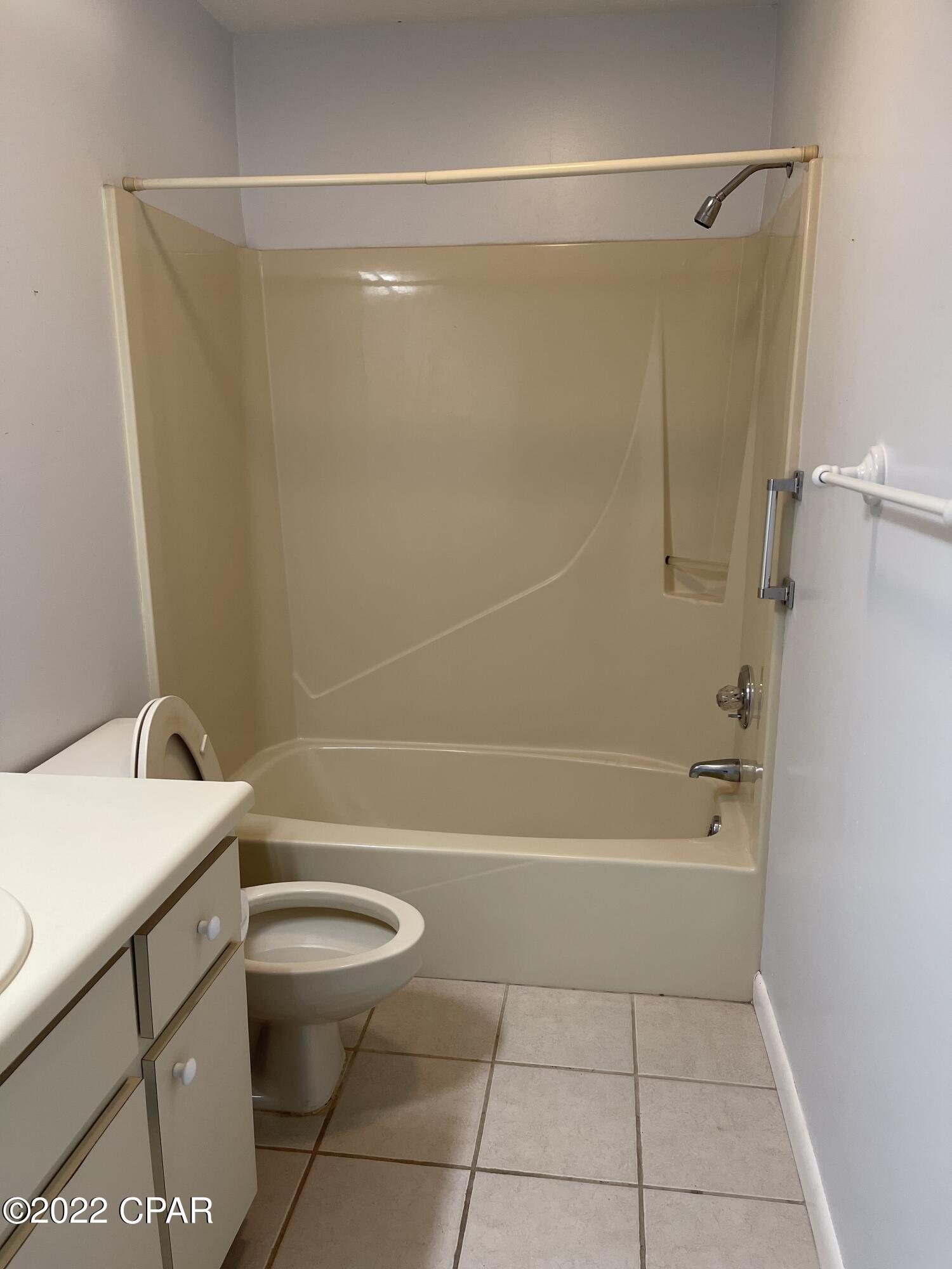 Shade Tree Condo Ph II - Residential