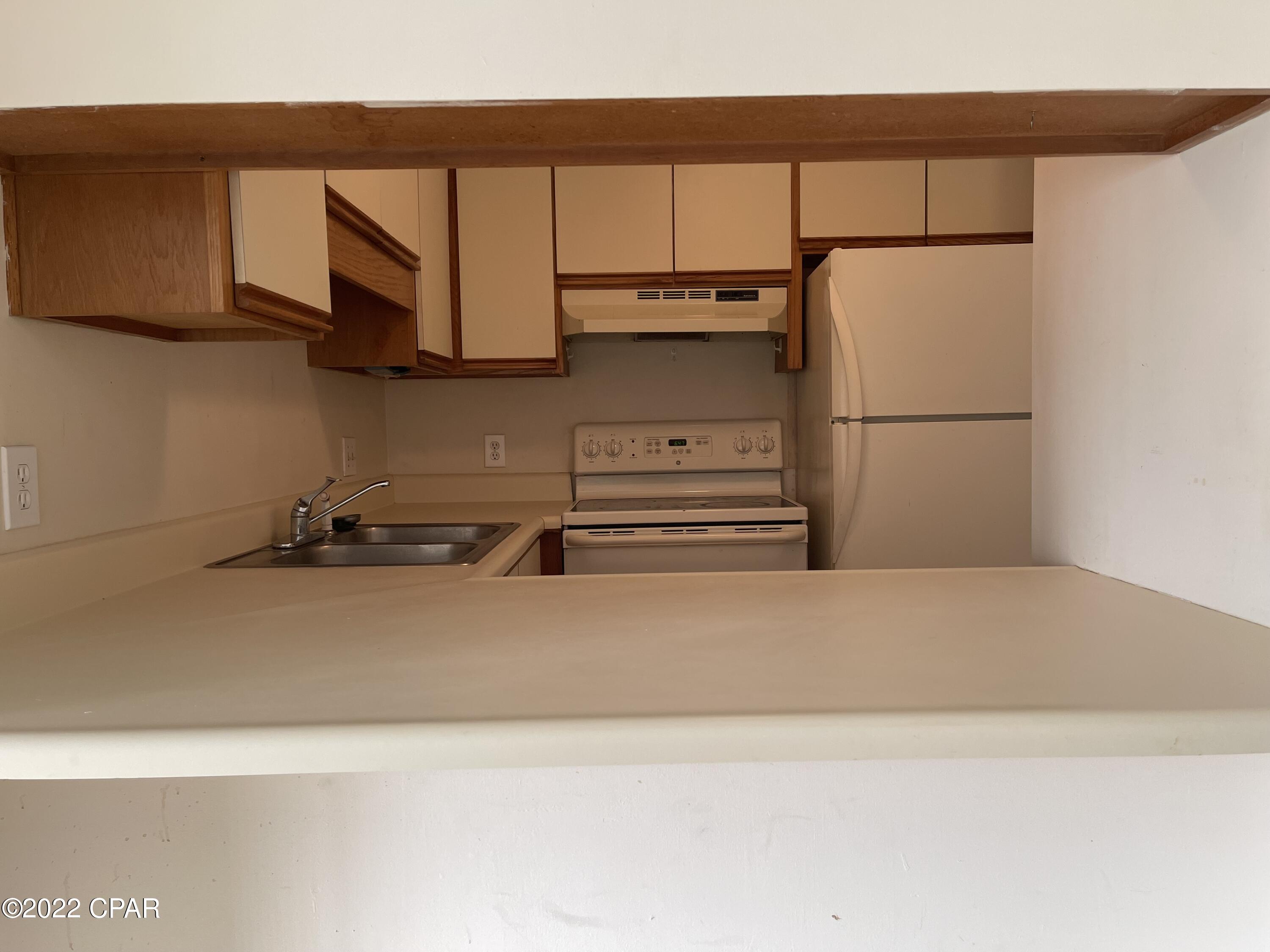 Shade Tree Condo Ph II - Residential