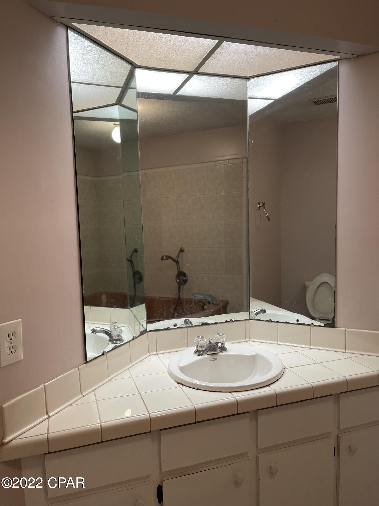 Shade Tree Condo Ph II - Residential
