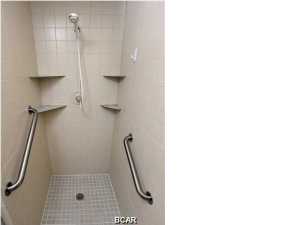 Summerwinds Condo - Residential