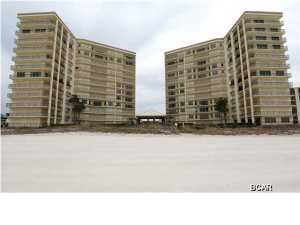 Summerwinds Condo - Residential