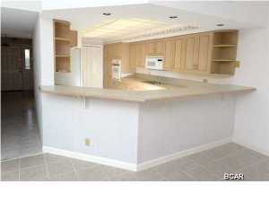 Summerwinds Condo - Residential
