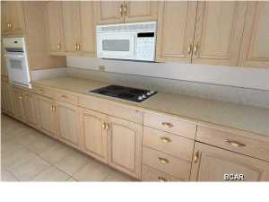 Summerwinds Condo - Residential