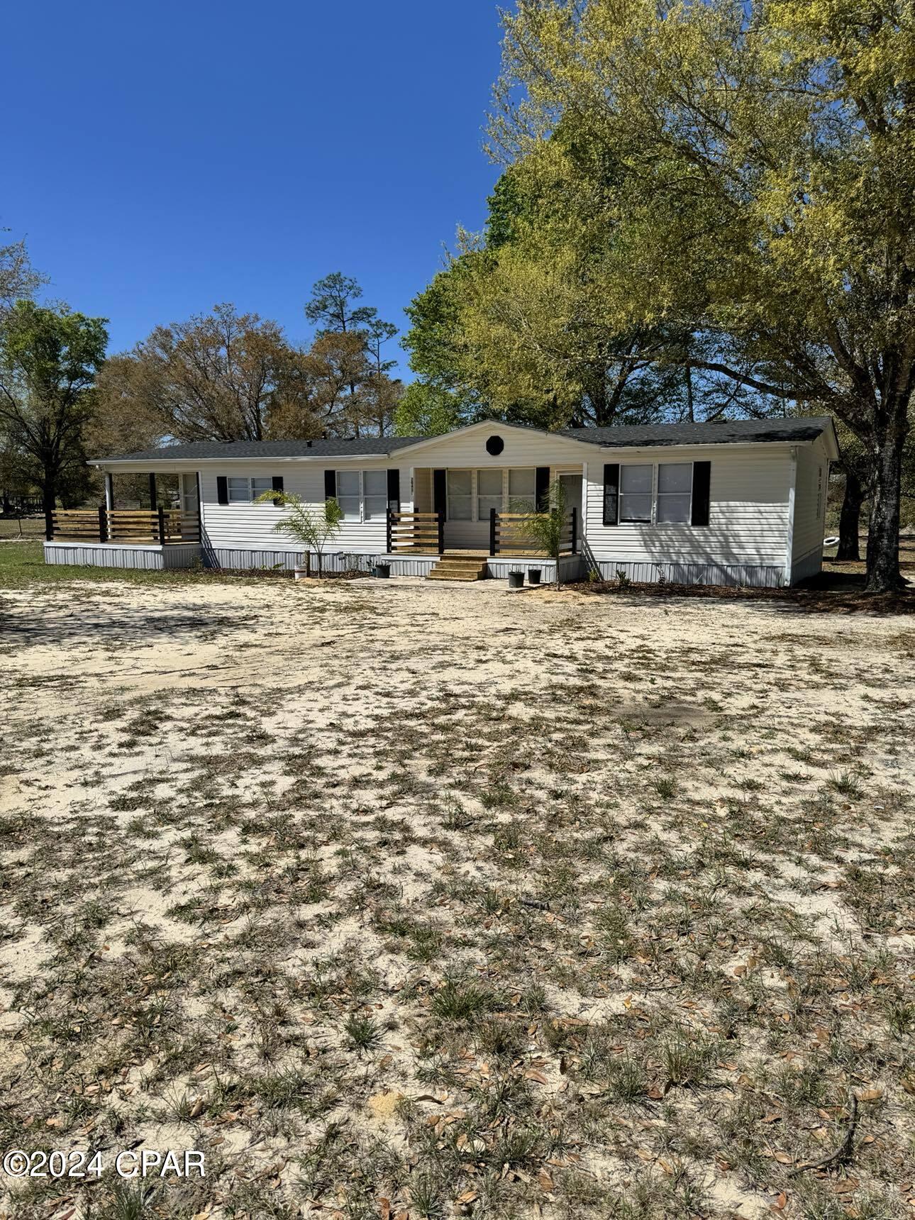 Woodview Est 1st Add - Residential