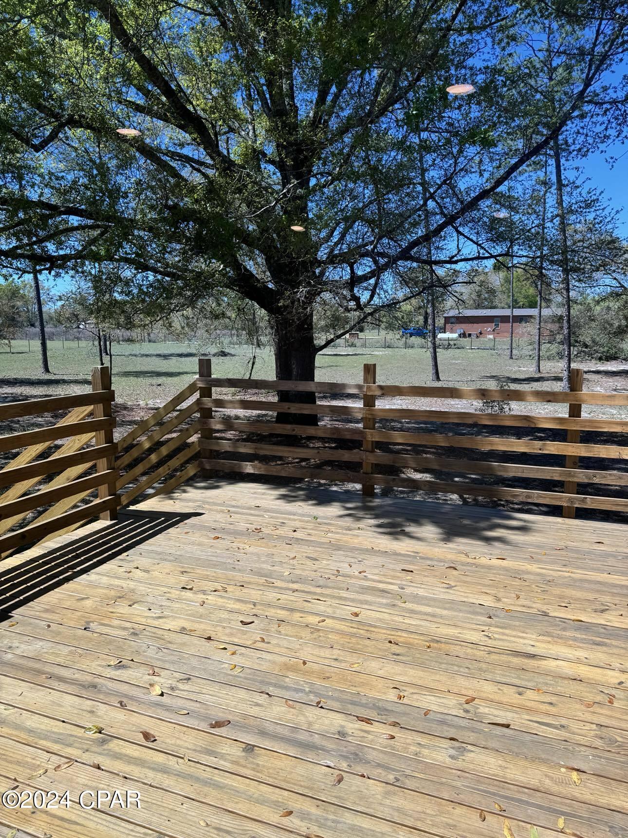 Woodview Est 1st Add - Residential