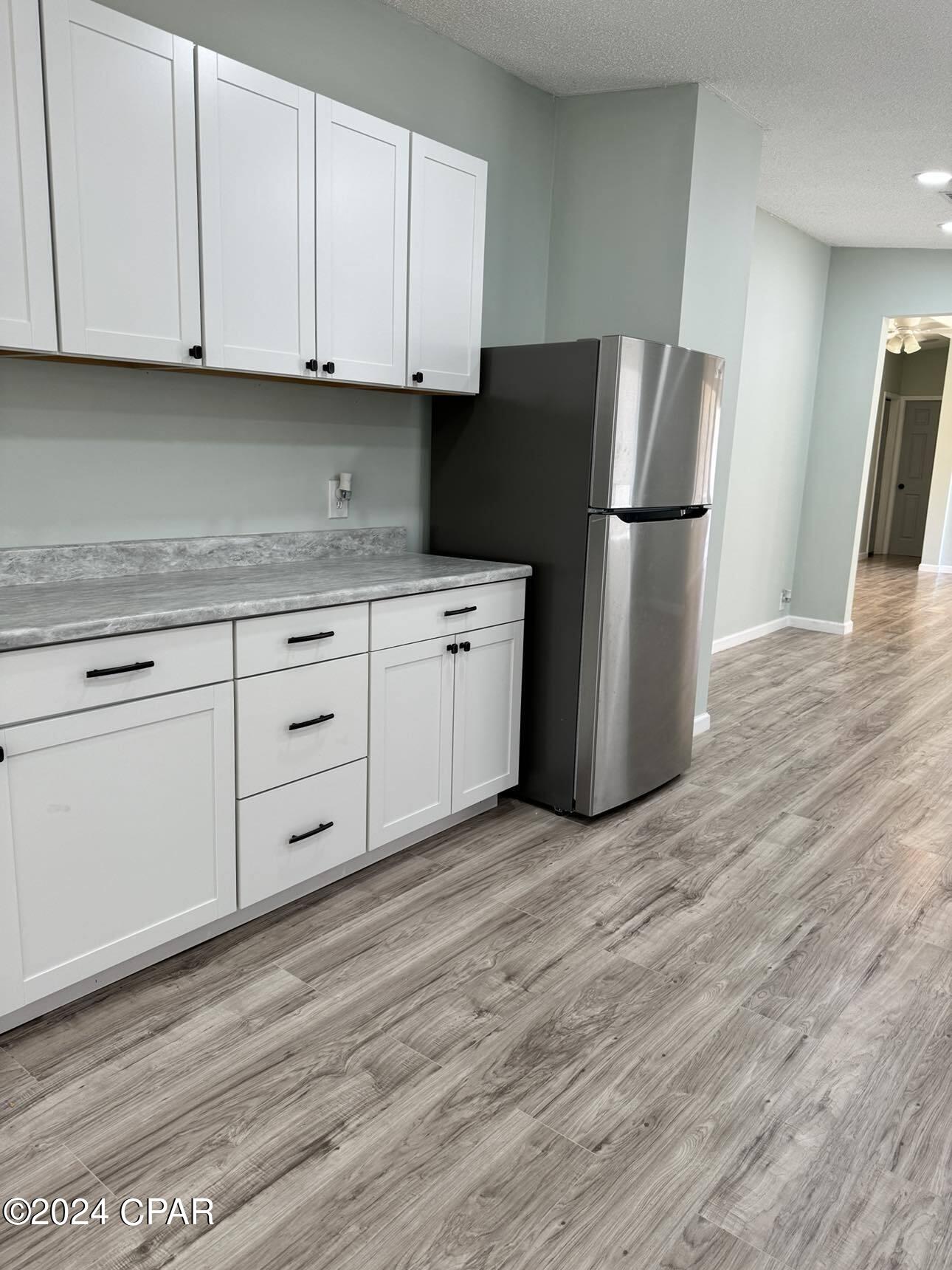 Woodview Est 1st Add - Residential