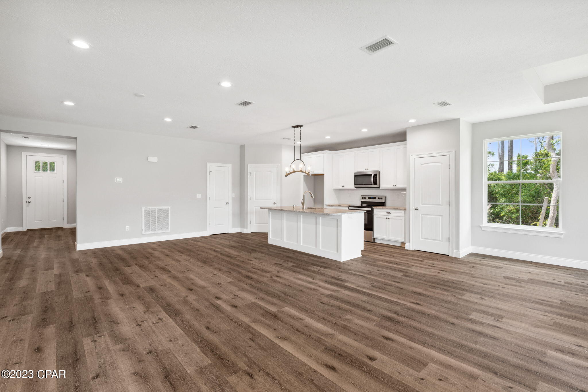 Pines 5th Add - Residential