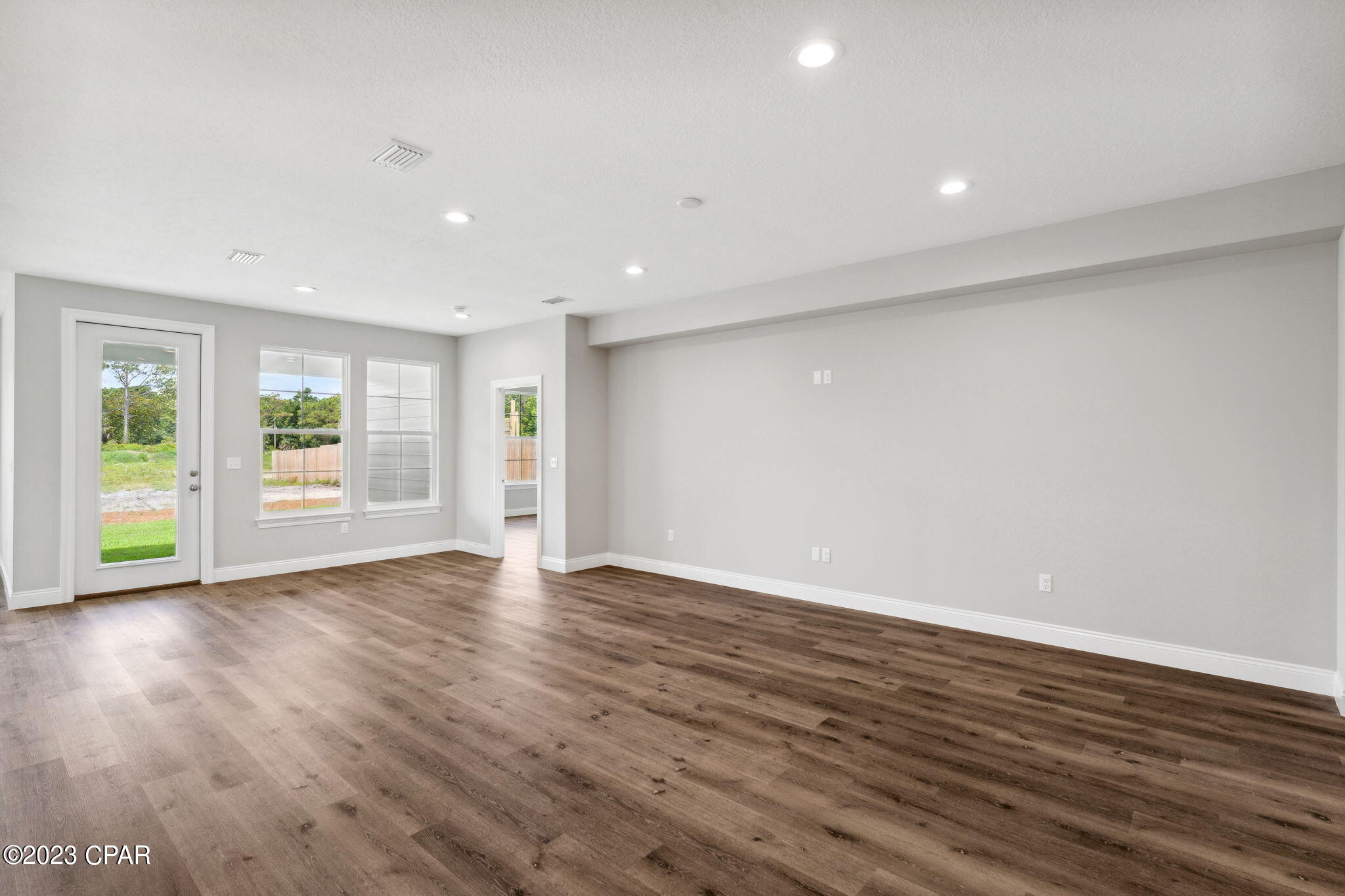 Pines 5th Add - Residential