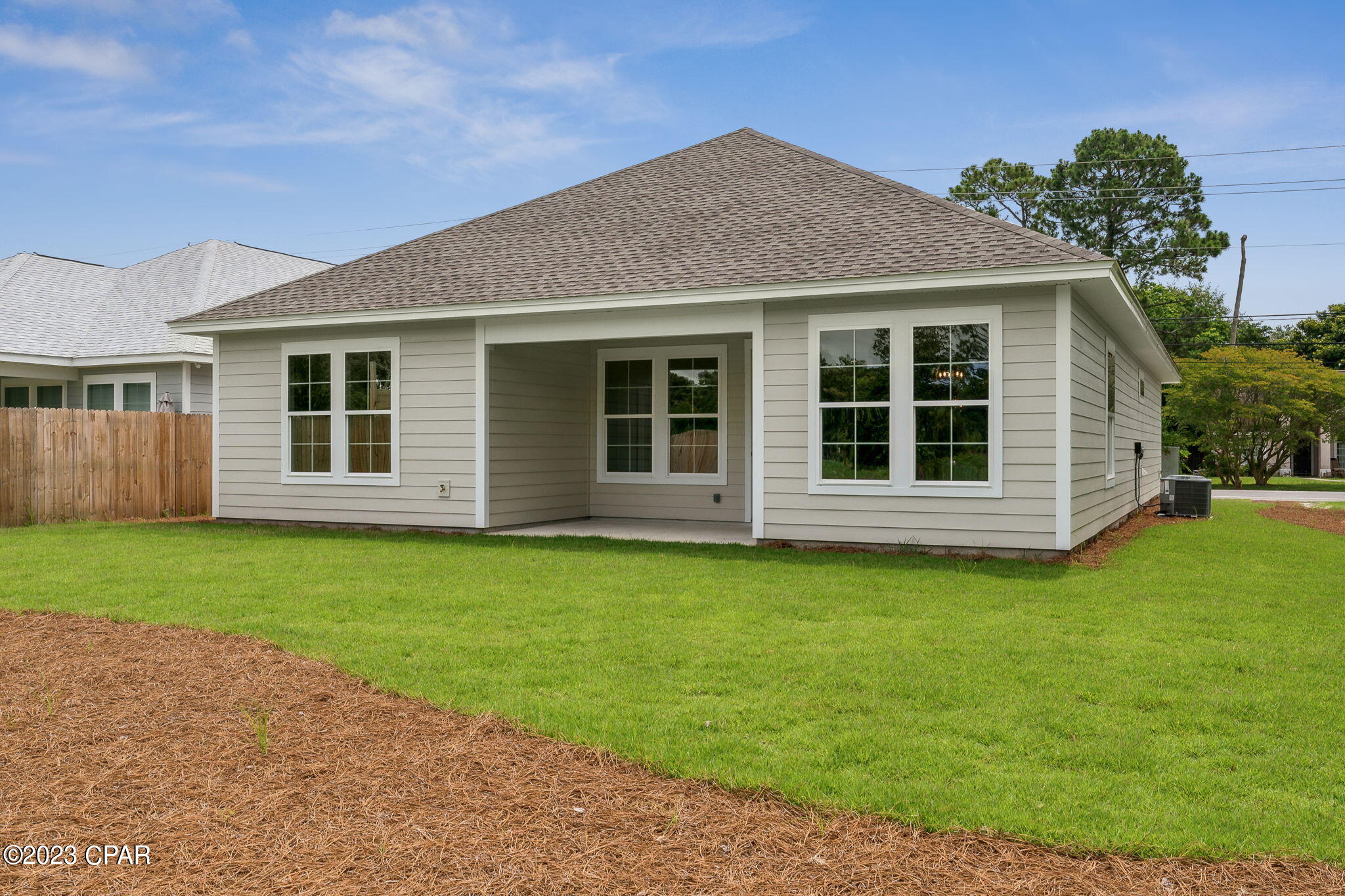 Pines 5th Add - Residential