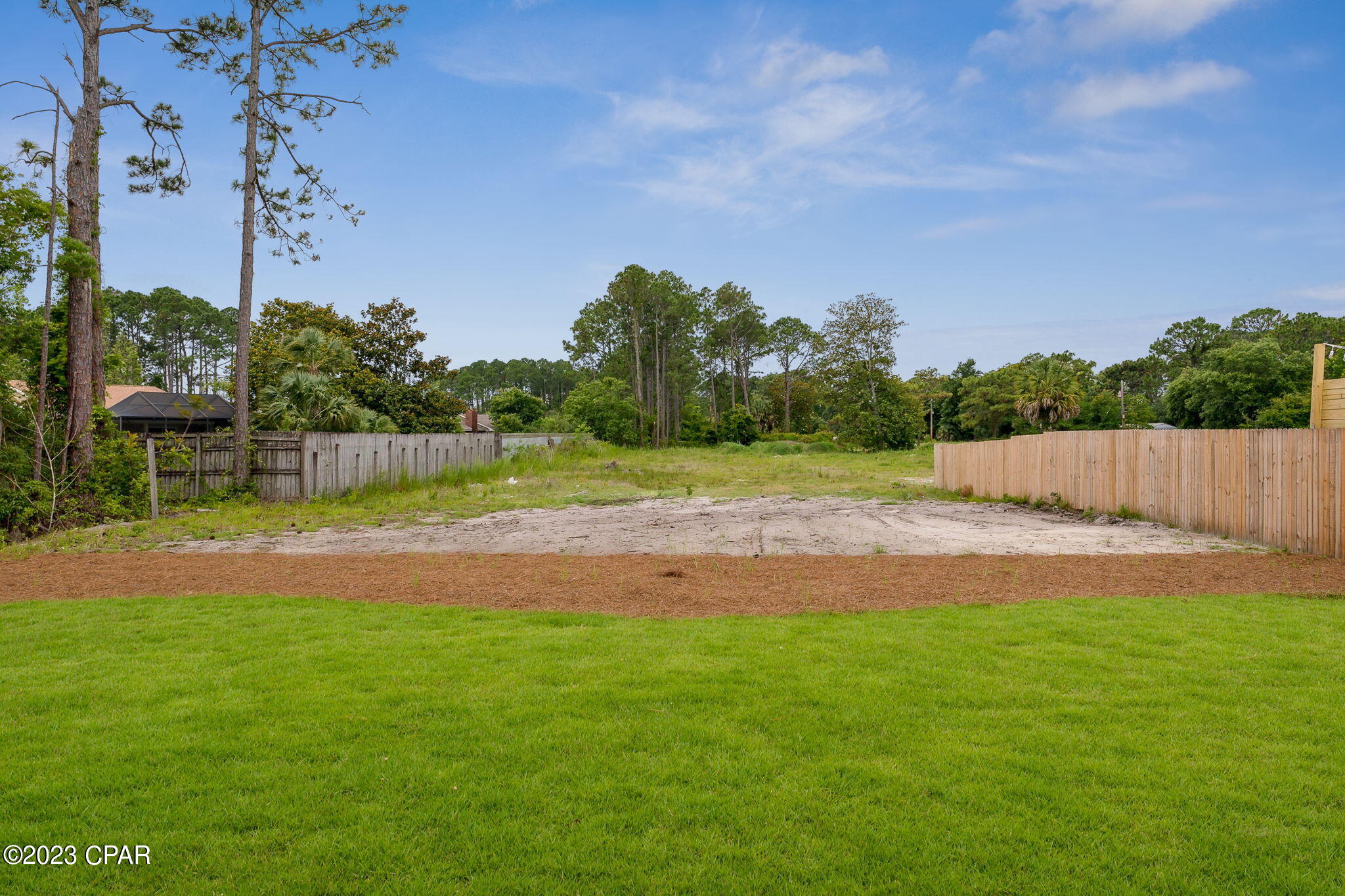 Pines 5th Add - Residential
