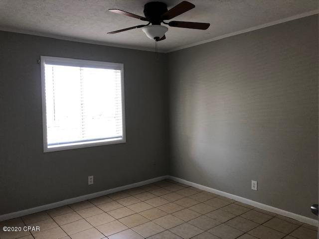 Lazy Daze Condo. - Residential