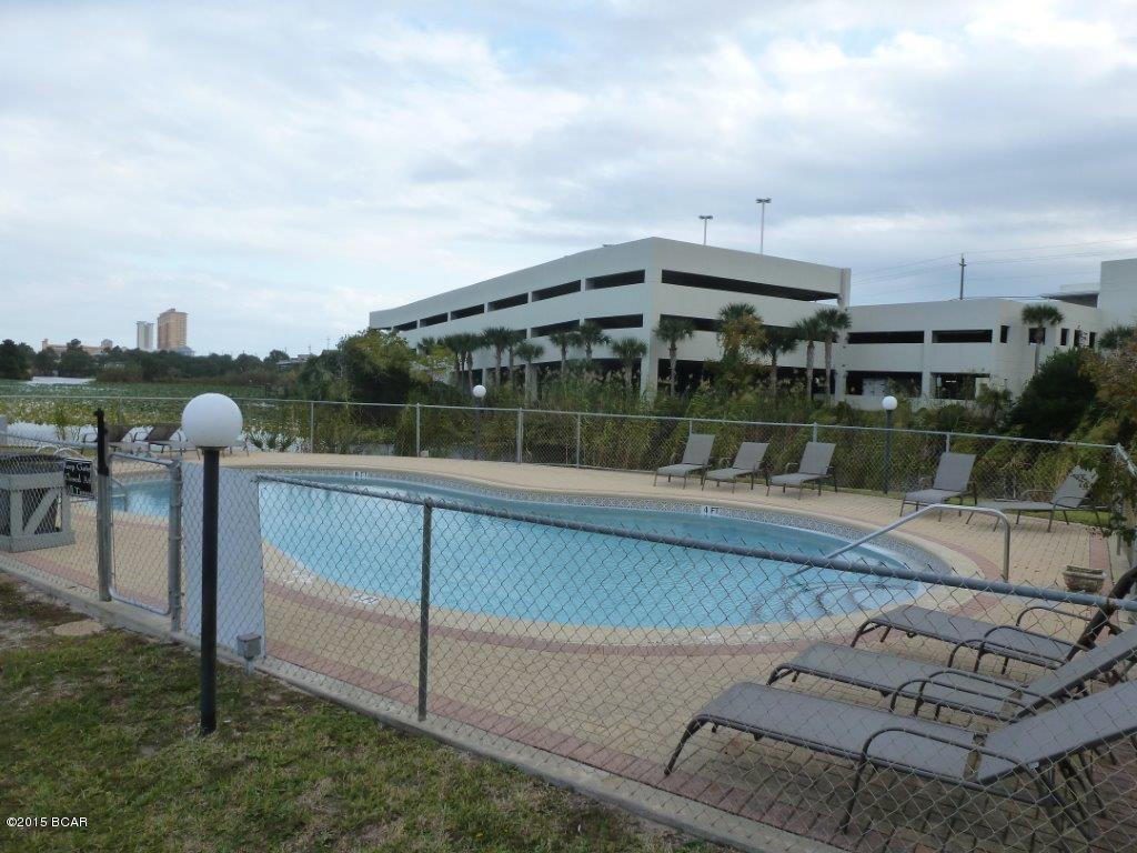 Lullwater Beach - Residential
